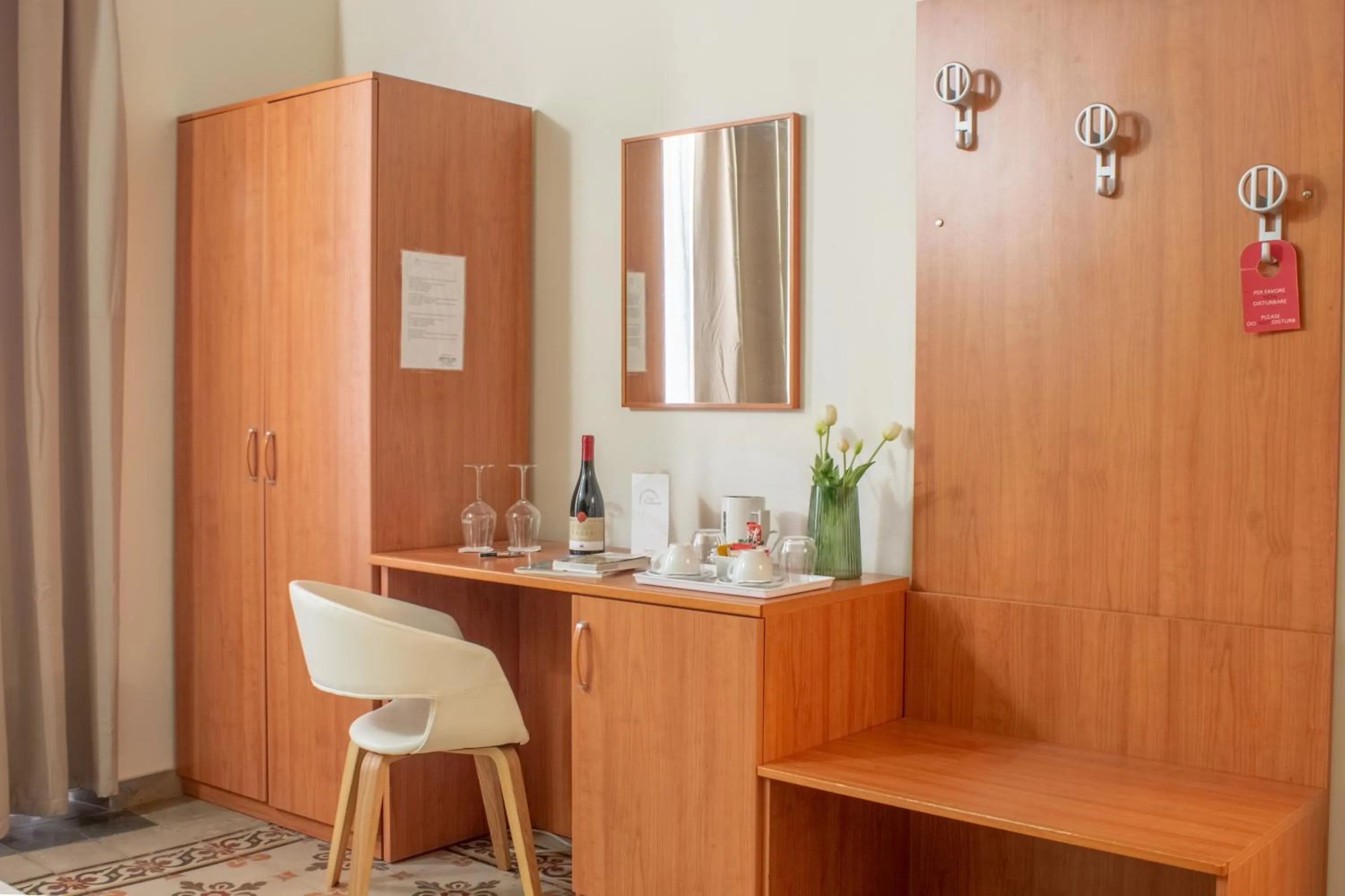 hair dresser in Porta delle Botteghelle