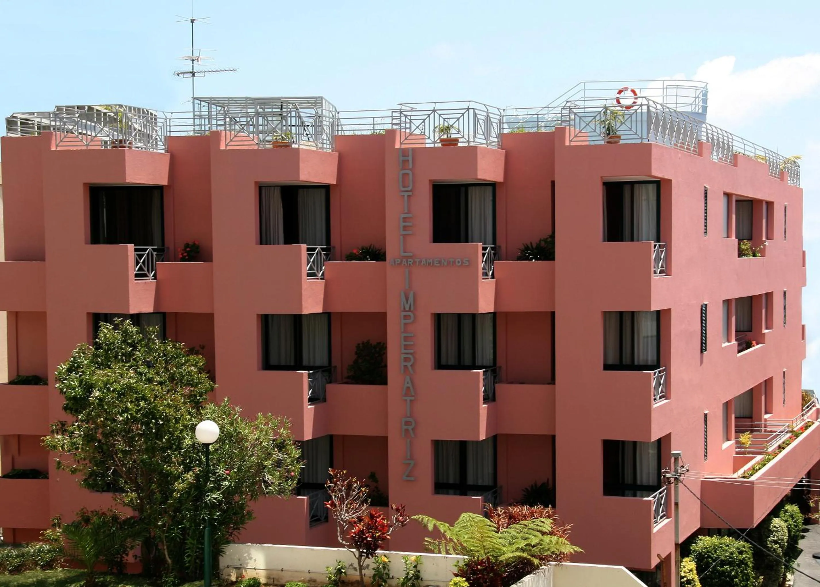 Property building in Aparthotel Imperatriz