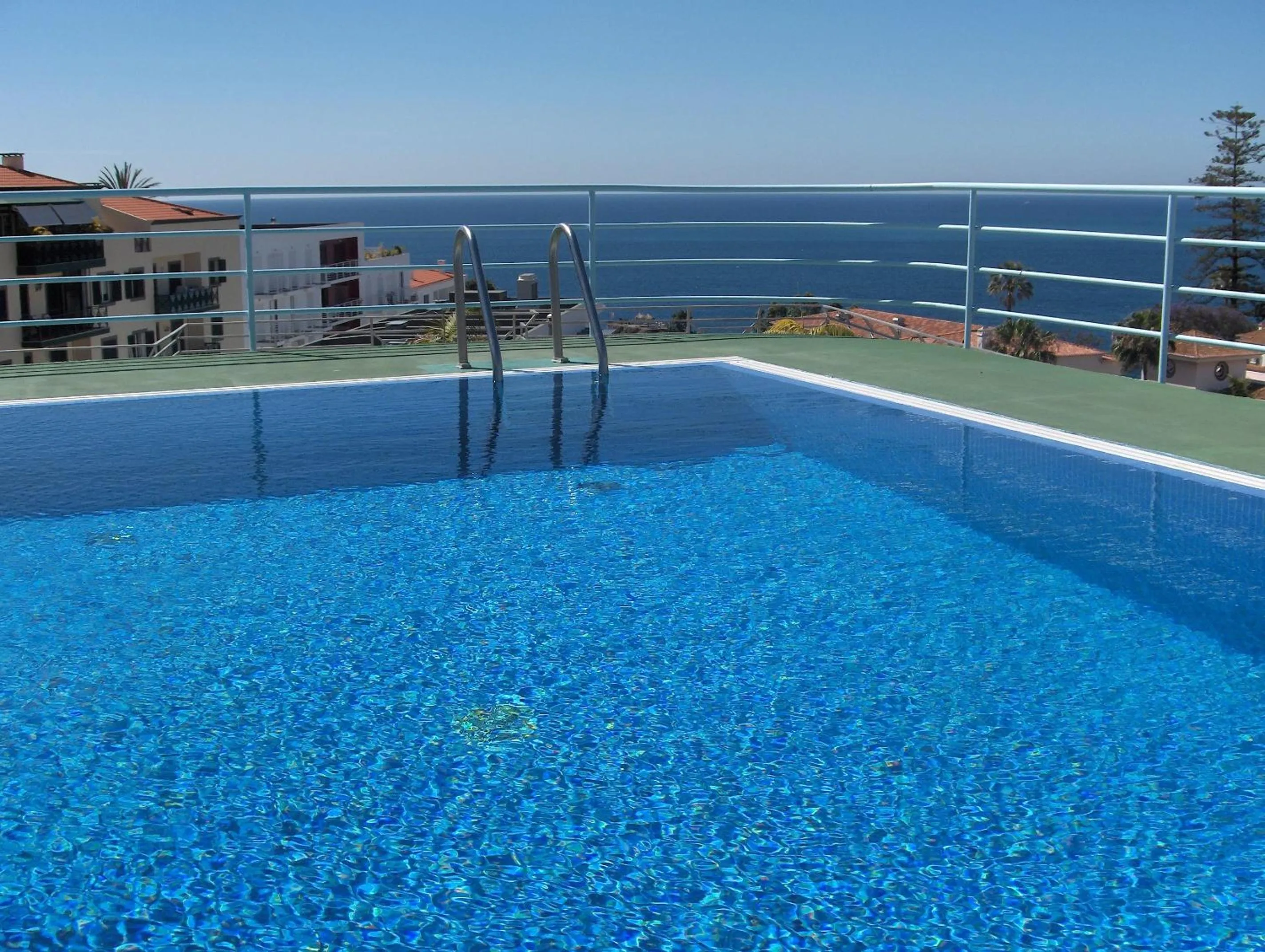 Day in Aparthotel Imperatriz