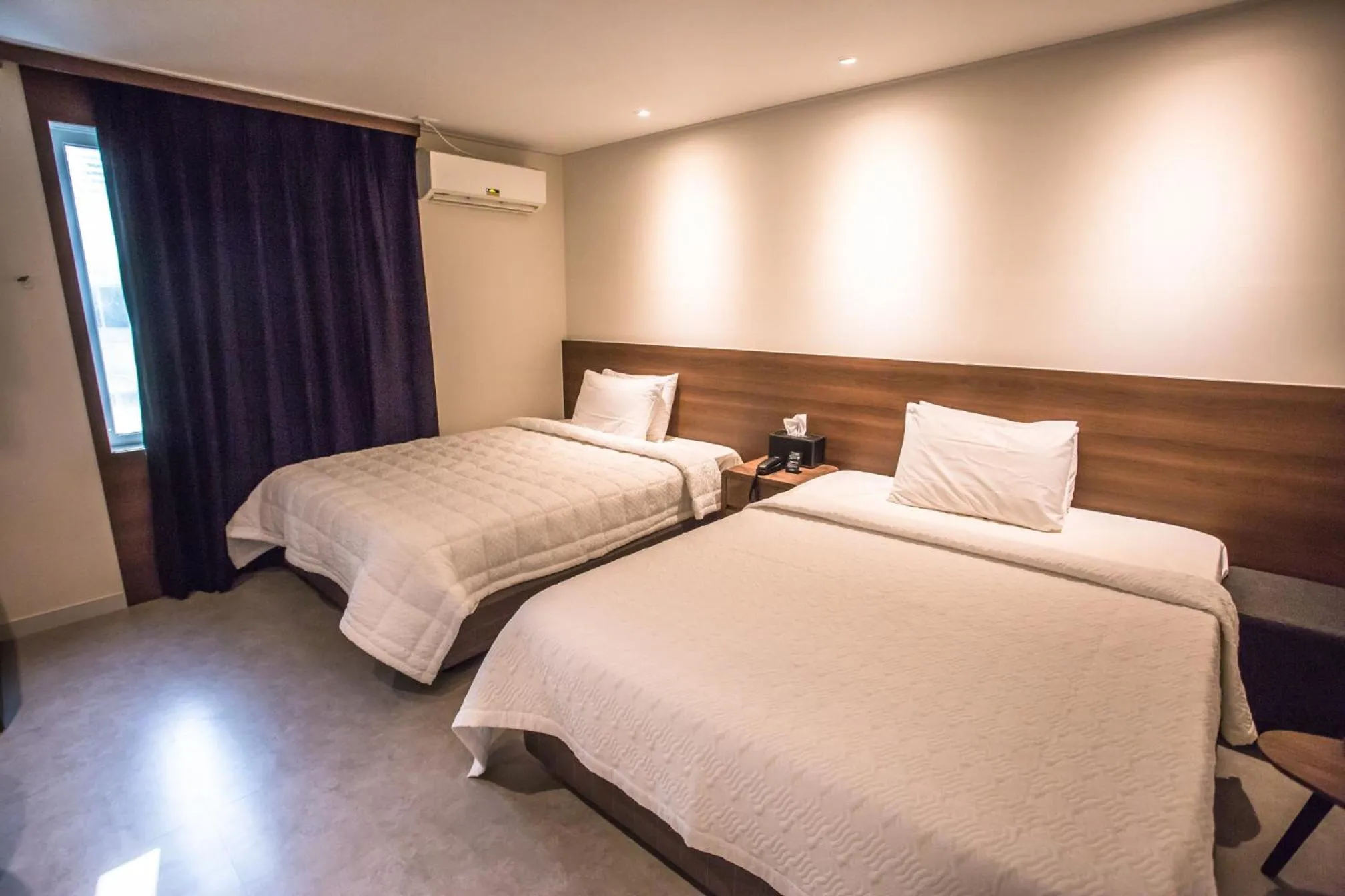 Photo of the whole room, Bed in Hotel Egg