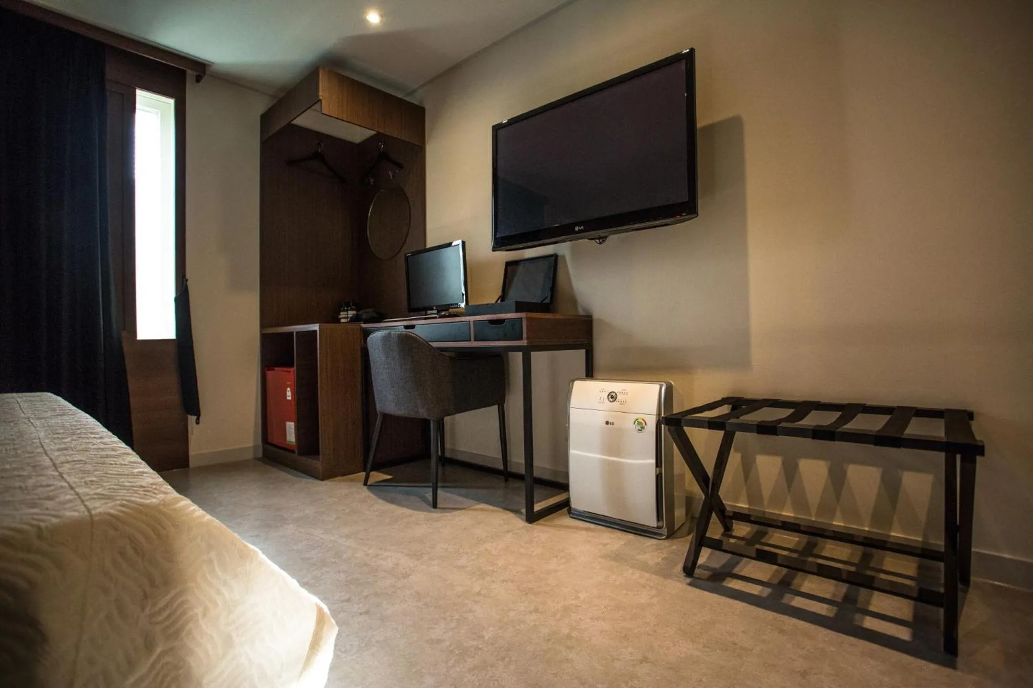 Living room, Bed in Hotel Egg