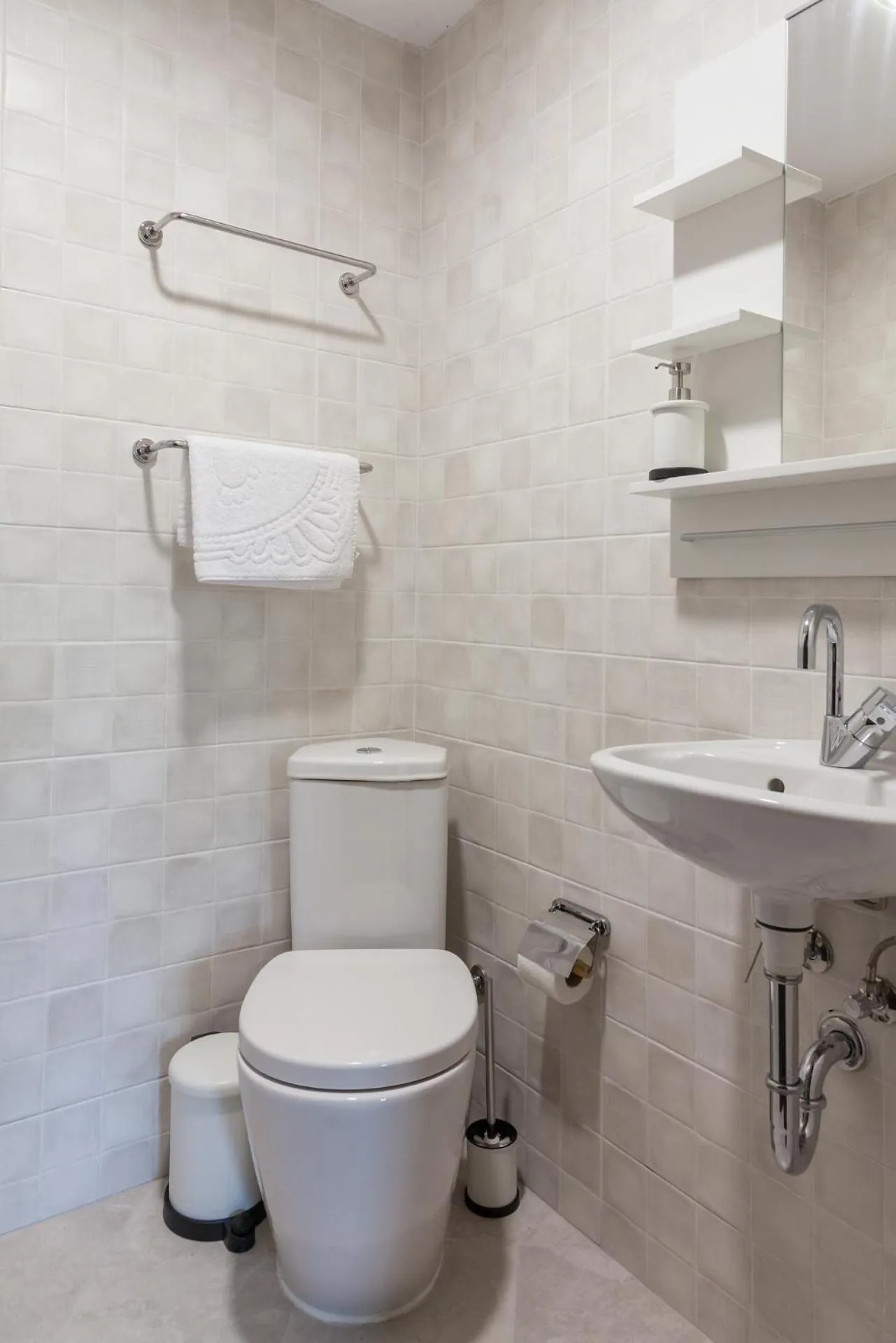 Toilet in HiStory INN Unique Guest House