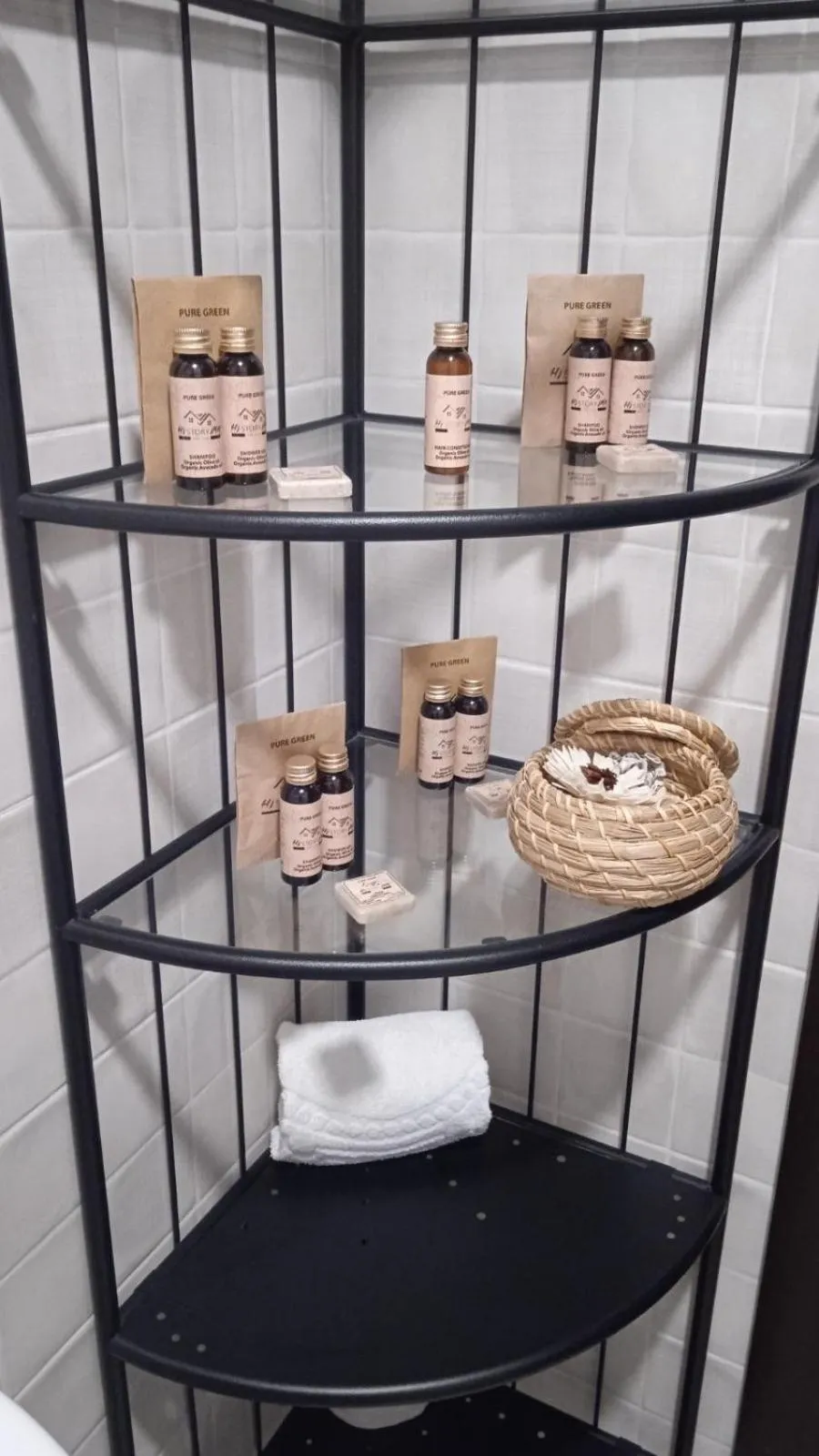 Shower in HiStory INN Unique Guest House