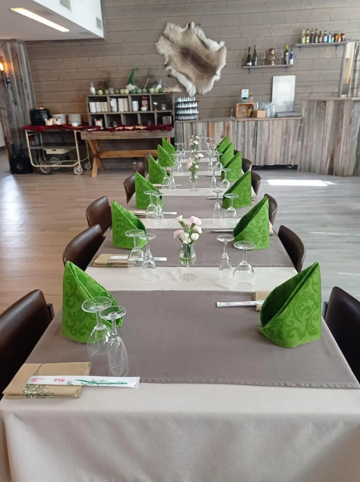 Restaurant/places to eat in Hotel Metsähirvas