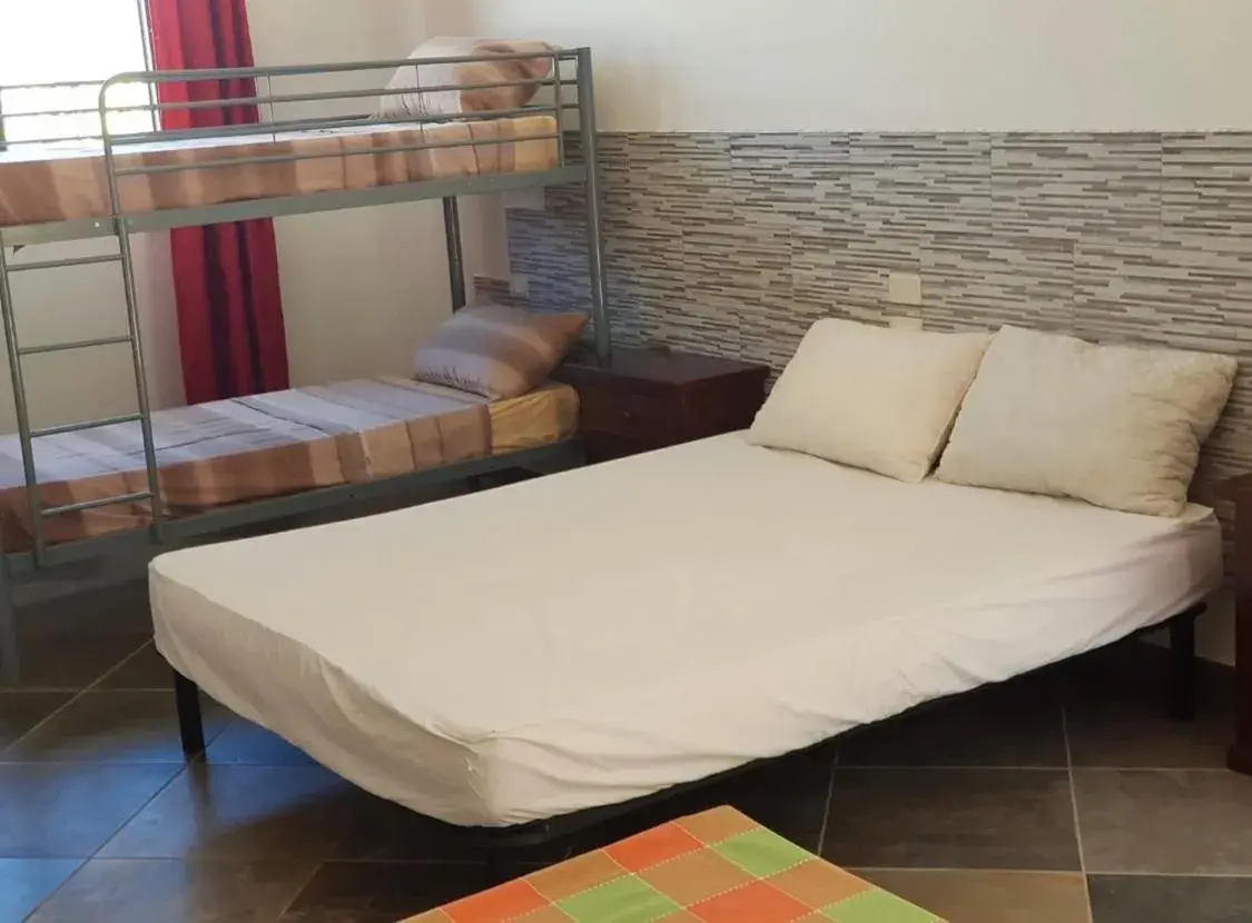 Quadruple Room in Bed & Breakfast 101 Quadruple Room in Bed & Breakfast 101