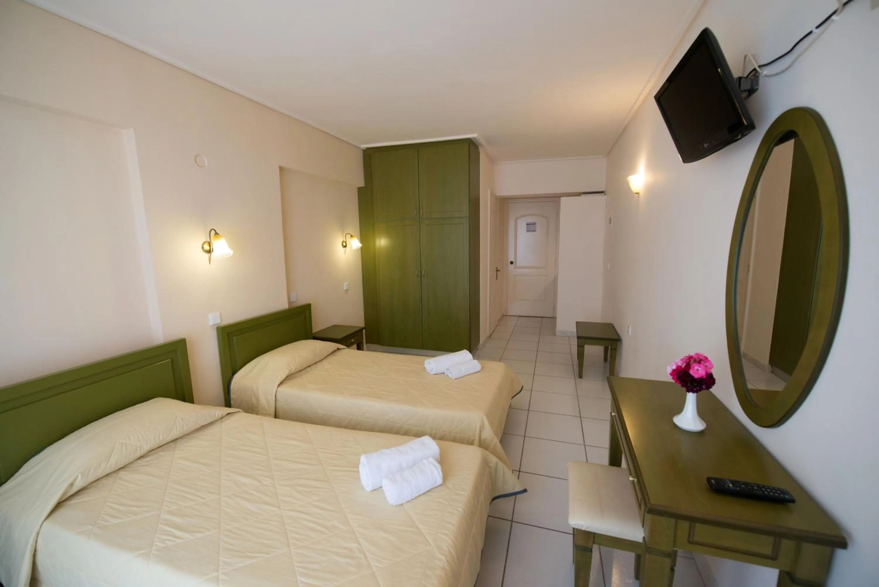 Bedroom, Bed in Hotel Niras