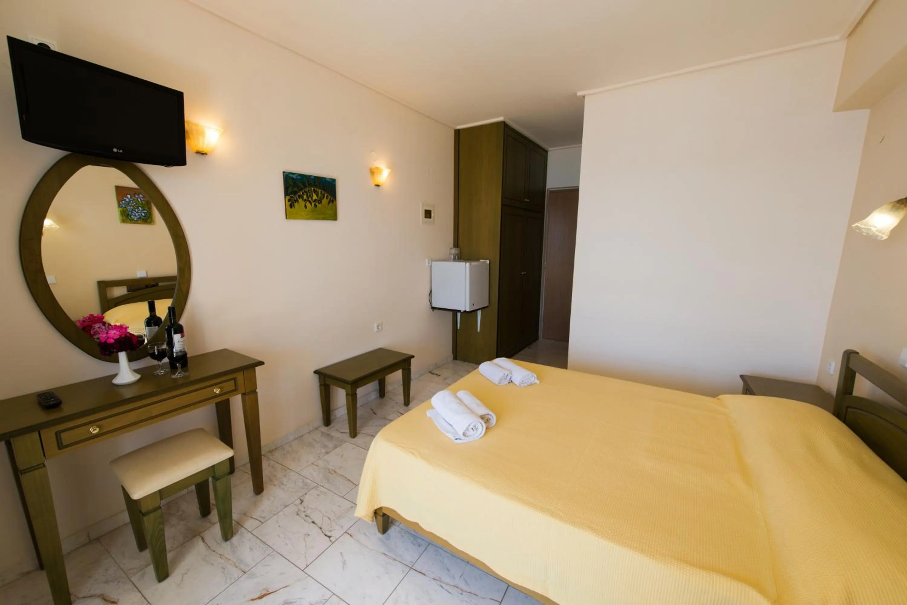 Bedroom, Bed in Hotel Niras