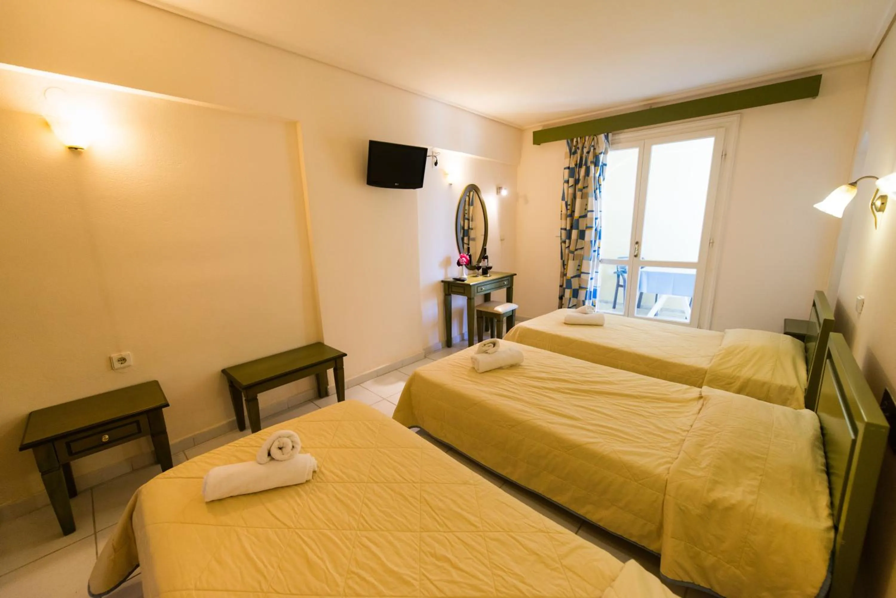 Bedroom, Bed in Hotel Niras