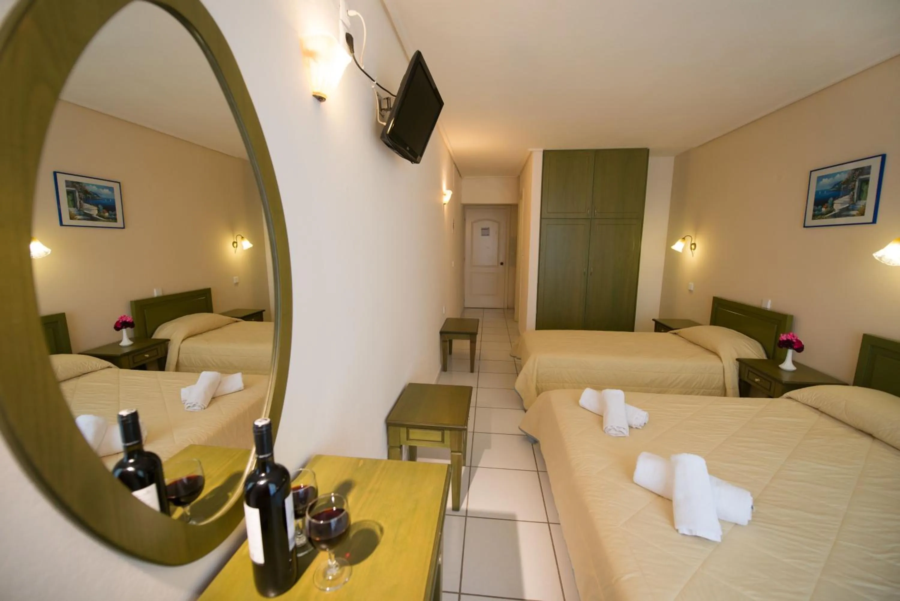 Decorative detail, Bed in Hotel Niras