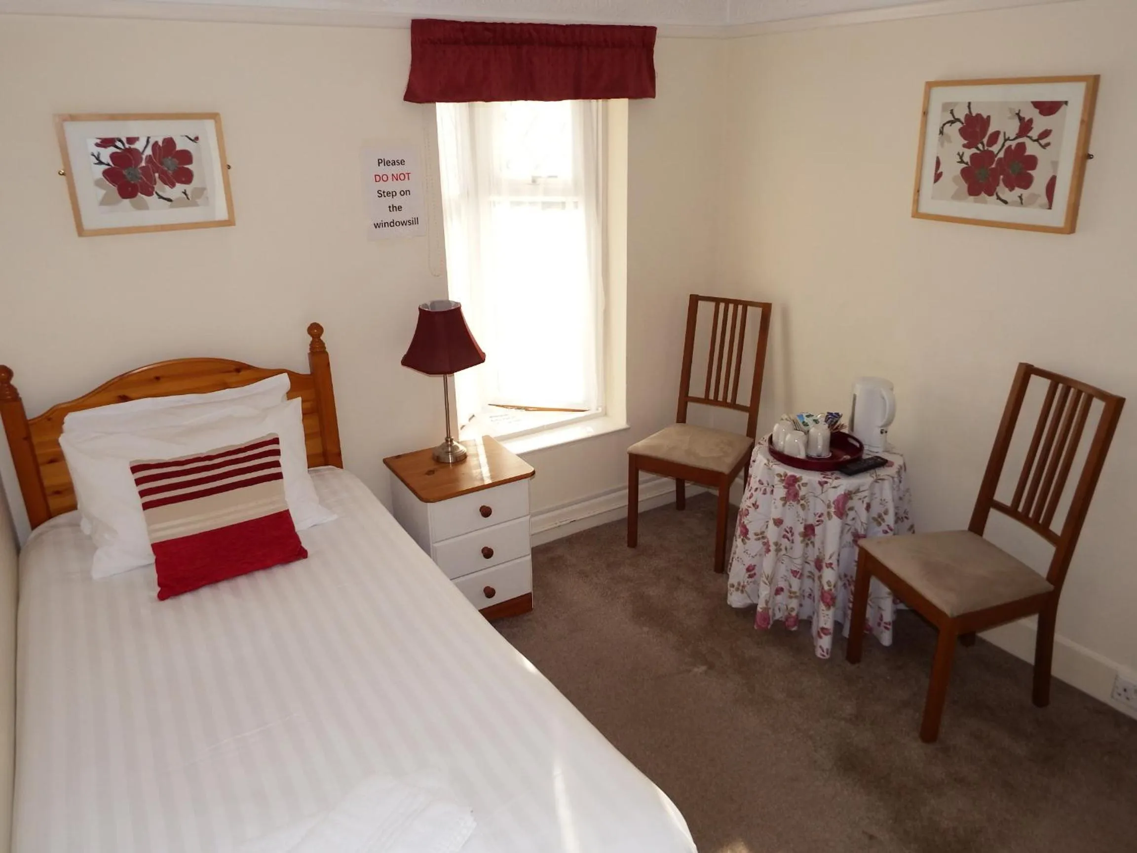 Bed in Green Haven Guest House