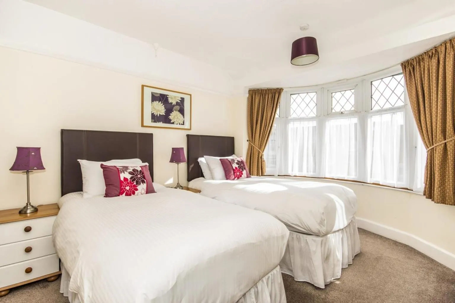 Bed in Green Haven Guest House