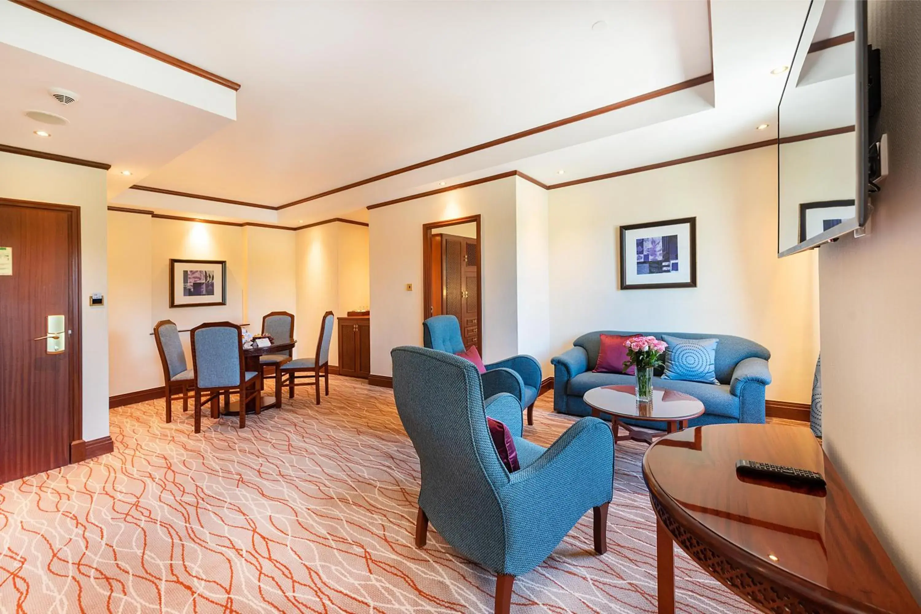 Business Suite in Nairobi Serena Hotel Business Suite in Nairobi Serena Hotel