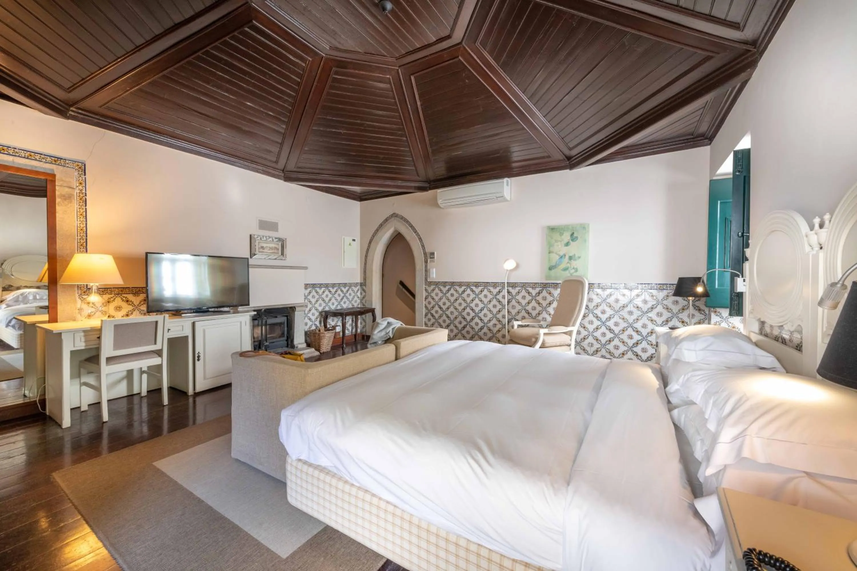 Bed in Pousada Castelo de Obidos