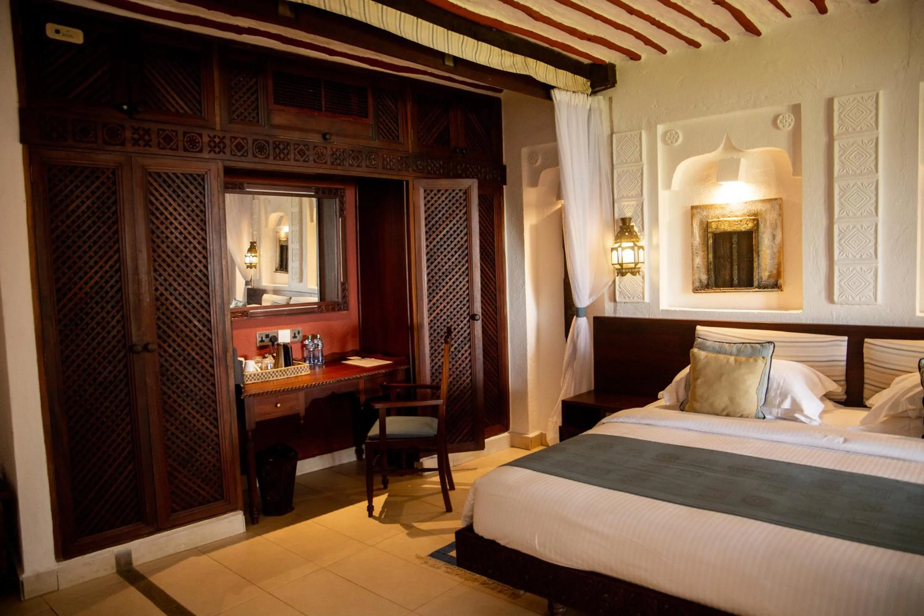 Coffee/tea facilities, Bed in Serena Beach Resort & Spa