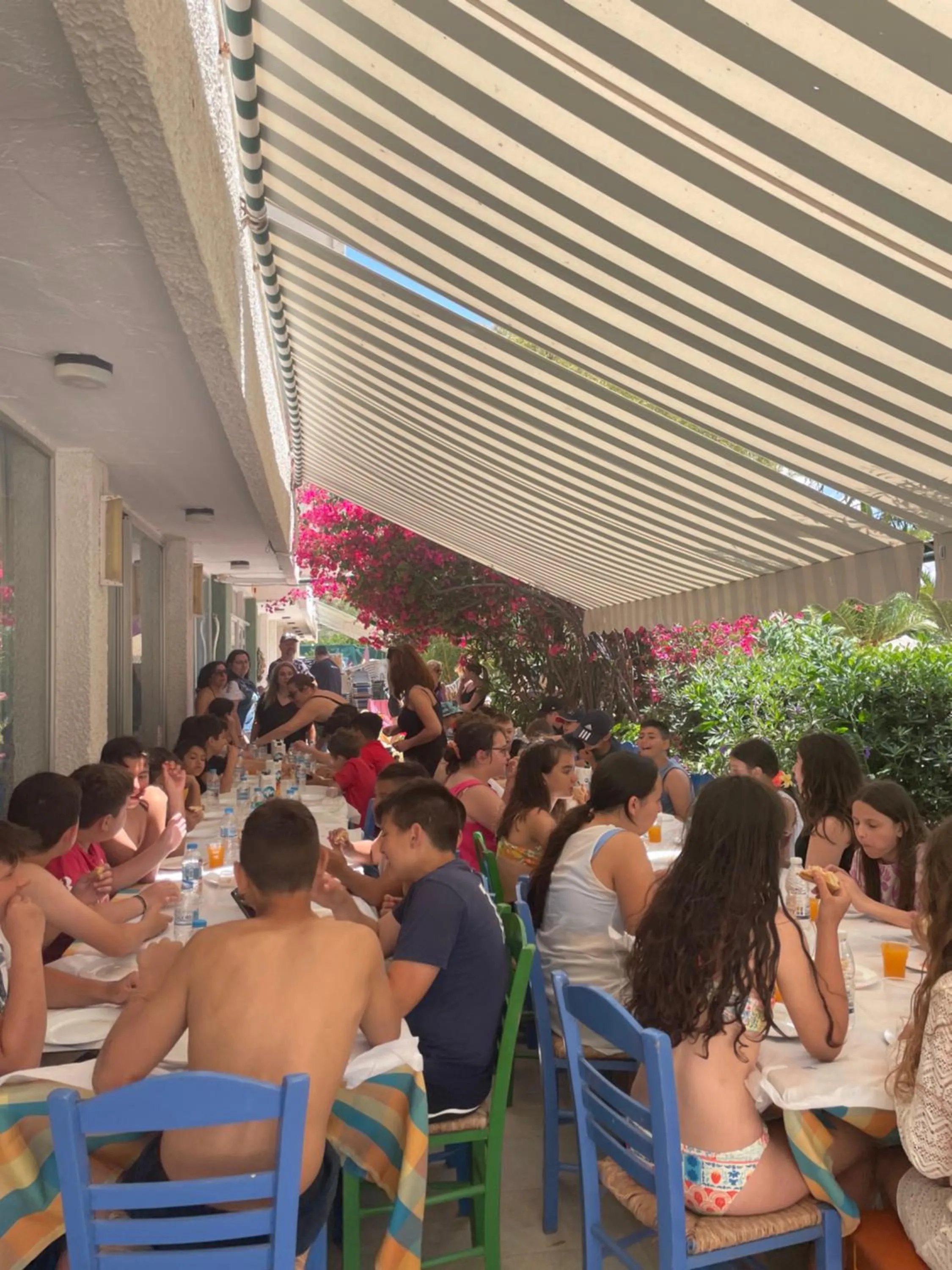 Restaurant/places to eat in SUN HOTEL KINETA Beach Front