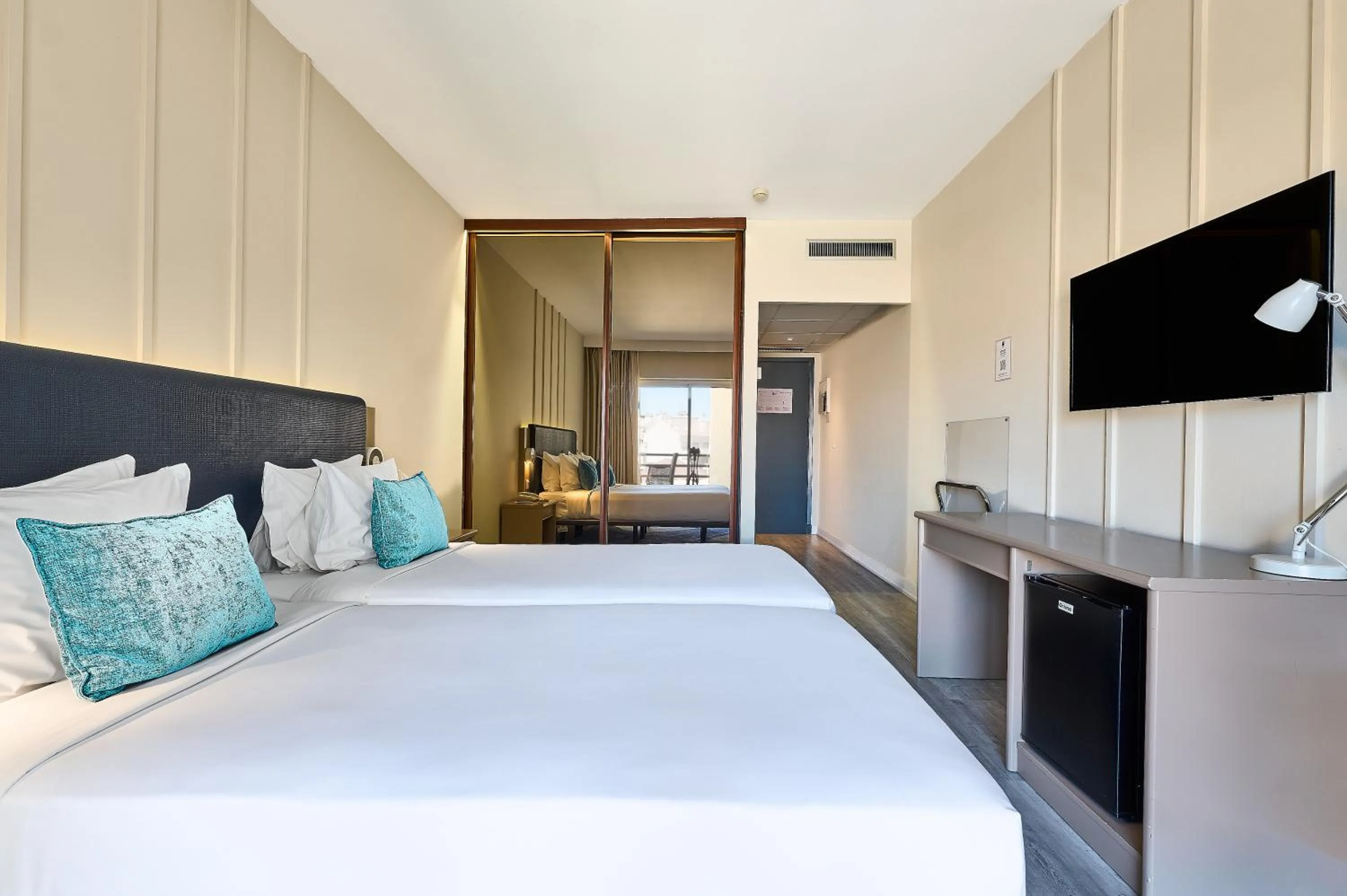 Bed in TRYP by Wyndham Lisboa Caparica Mar