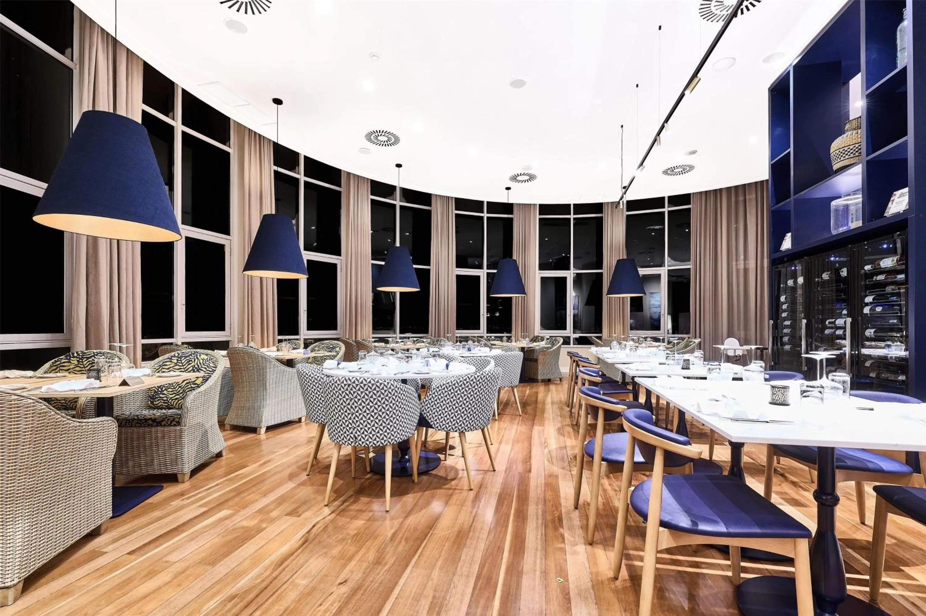 Restaurant/places to eat in TRYP by Wyndham Lisboa Caparica Mar