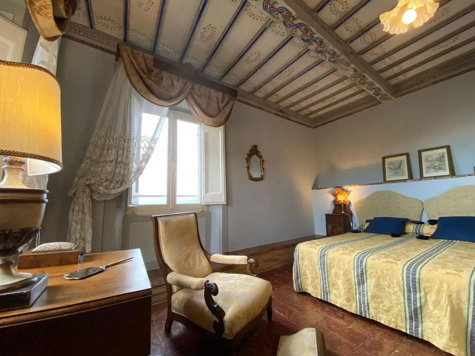 Superior King Room - single occupancy in Residenza D'Epoca San Lorenzo Tre Superior King Room - single occupancy in Residenza D'Epoca San Lorenzo Tre