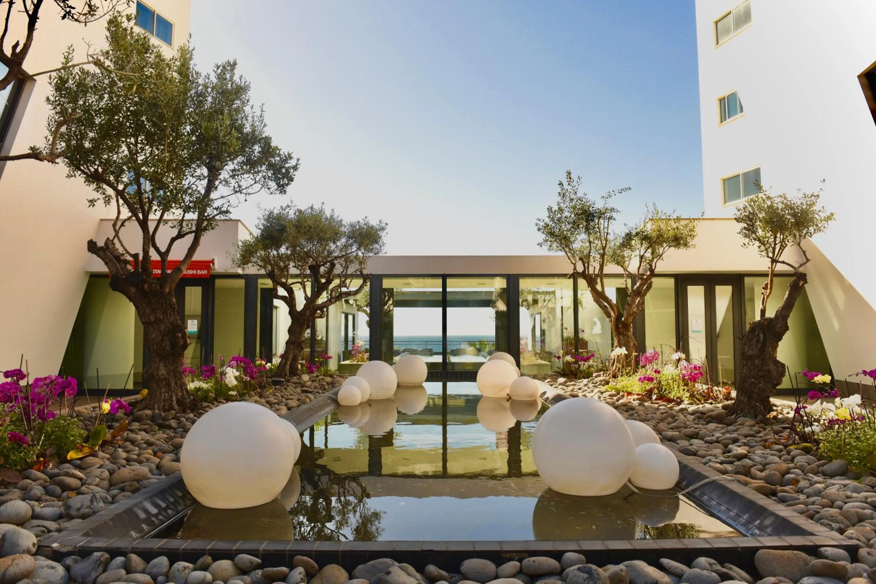 Patio in VidaMar Resort Hotel Madeira