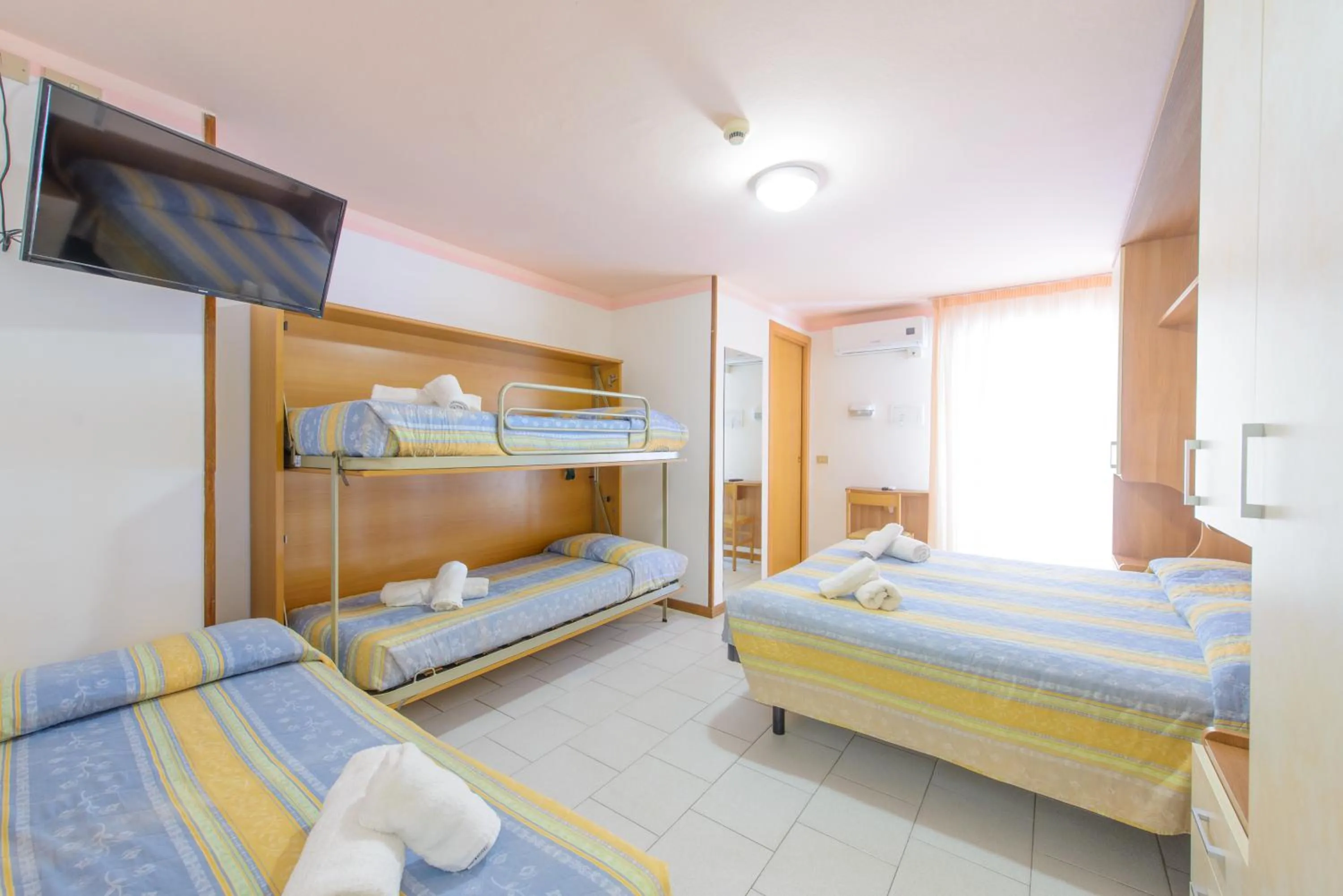 Bedroom, Bed in Hotel Colorado