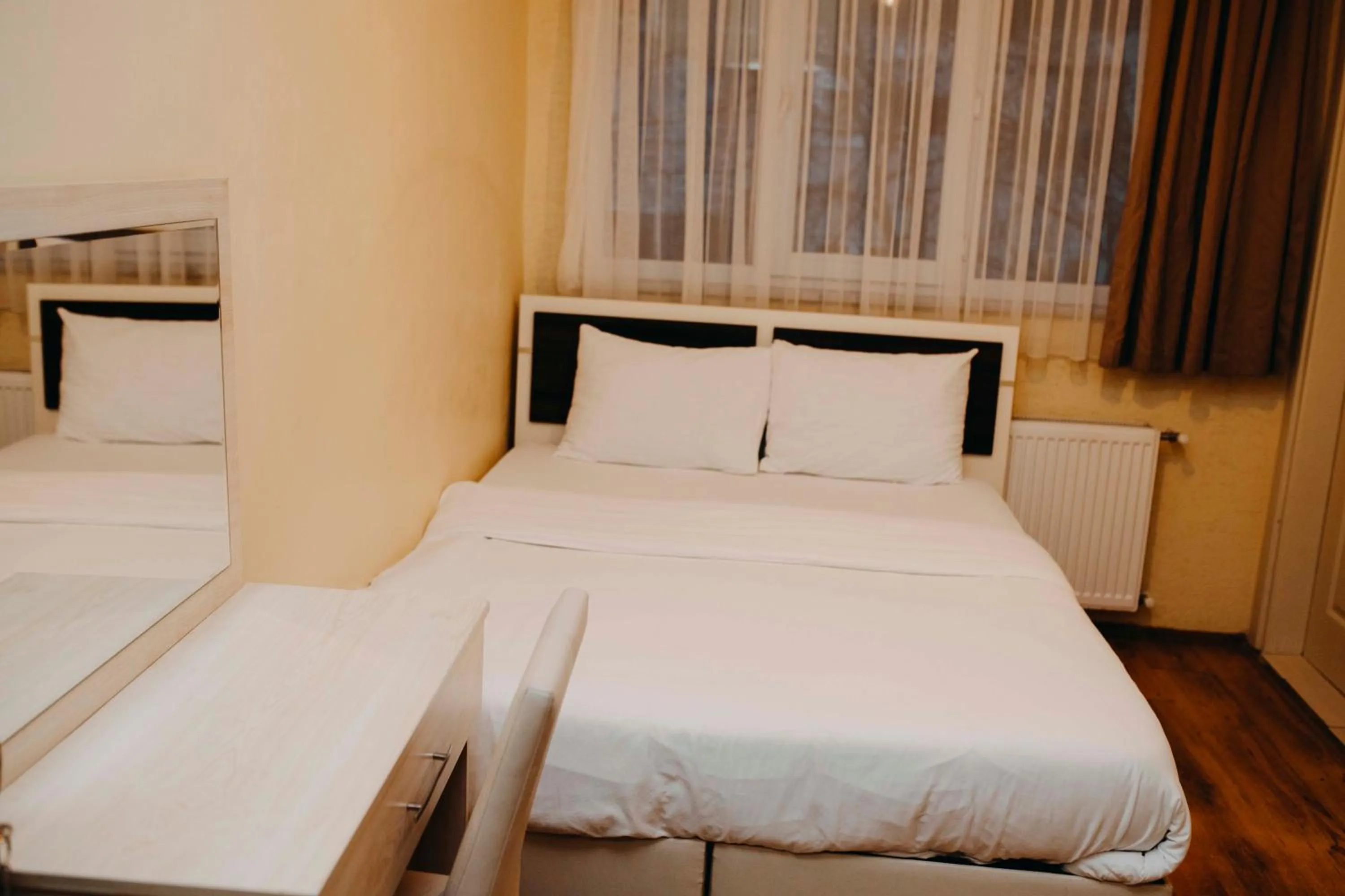 Bedroom, Bed in Grand Koru Hotel Beach