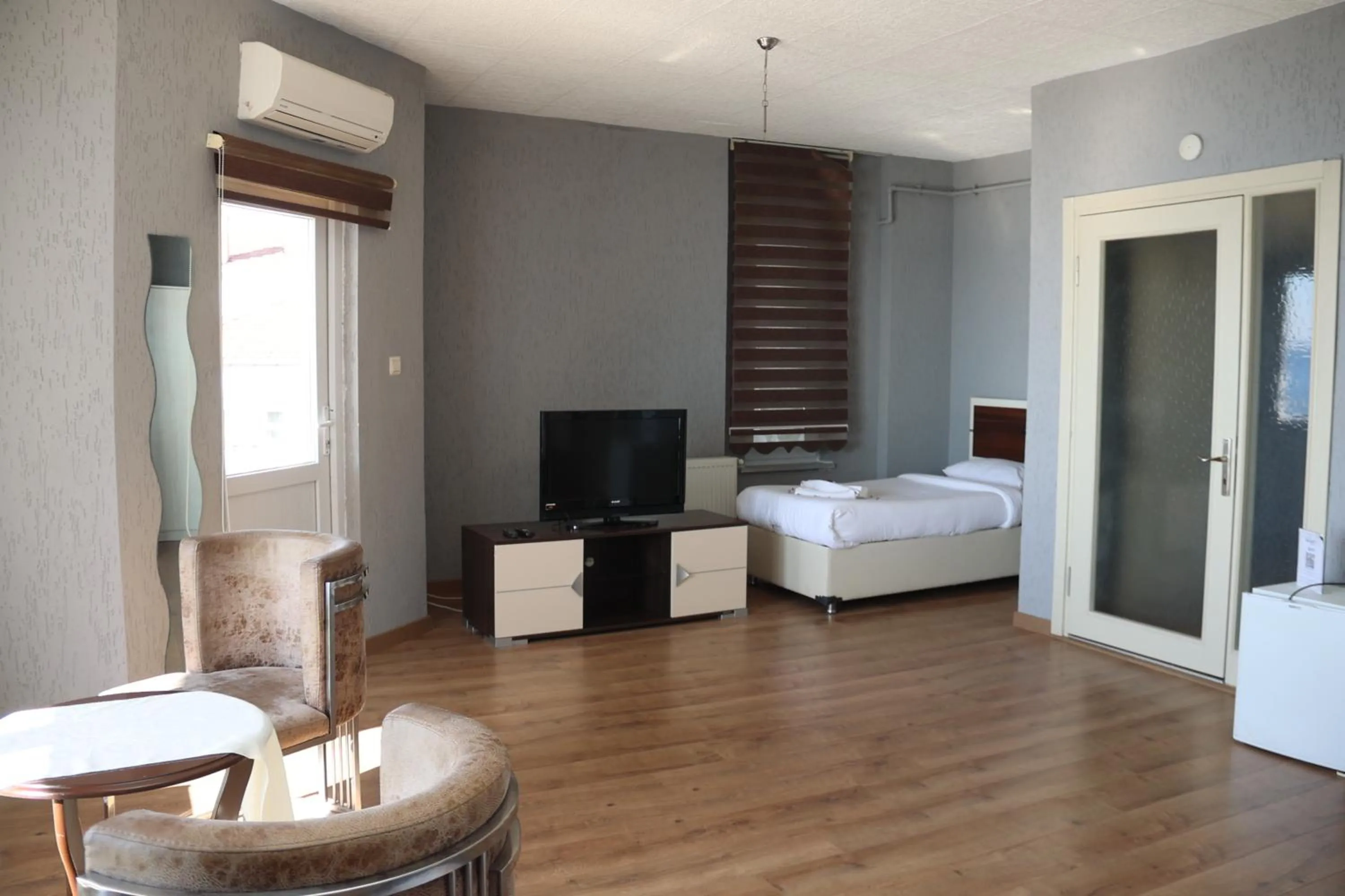 TV and multimedia, Bed in Grand Koru Hotel Beach