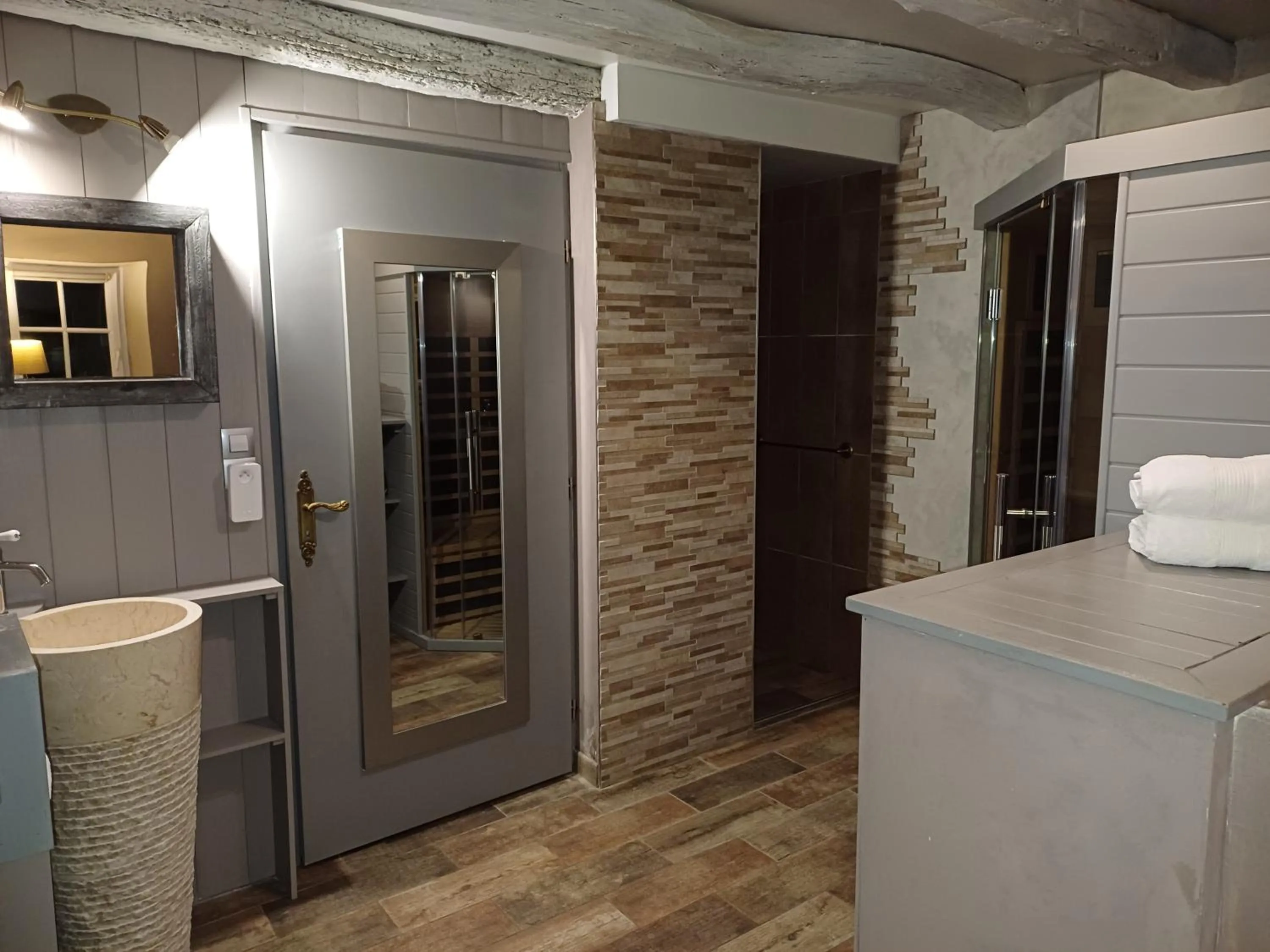 Bathroom in Domaine de Vandenesse Et Spa