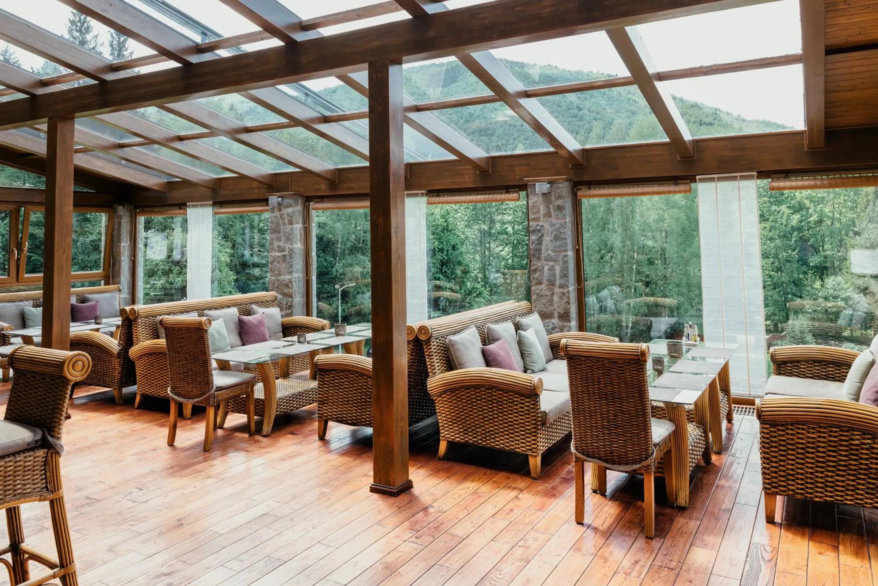 Restaurant/places to eat in Hotel Troyer