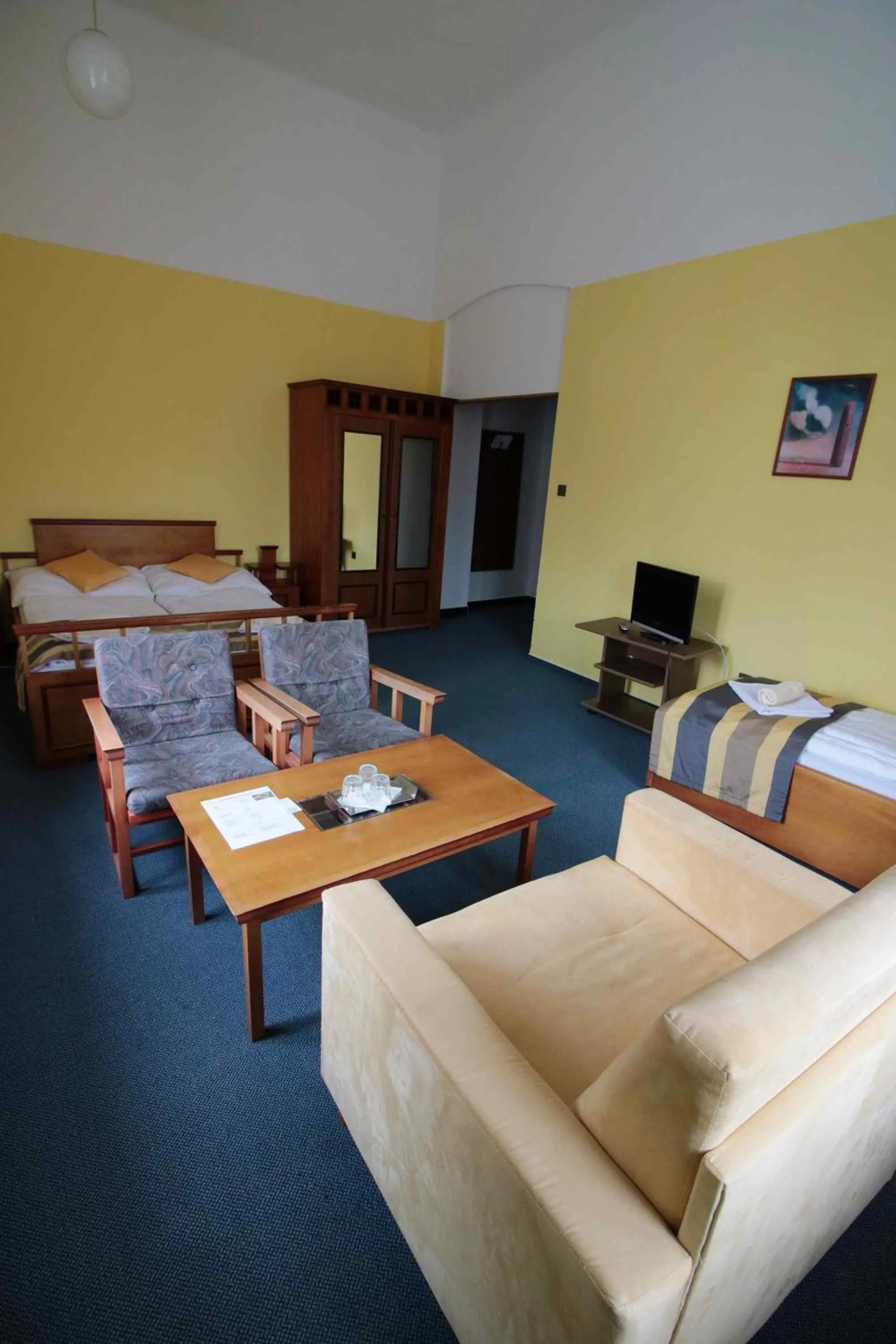 Photo of the whole room in Hotel Nobys