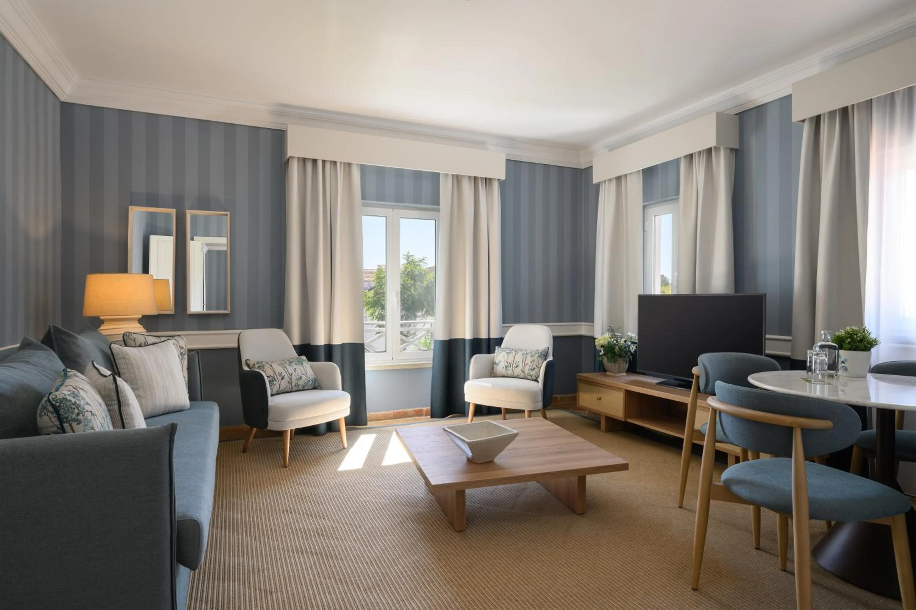 Bedroom in M'AR De AR Muralhas