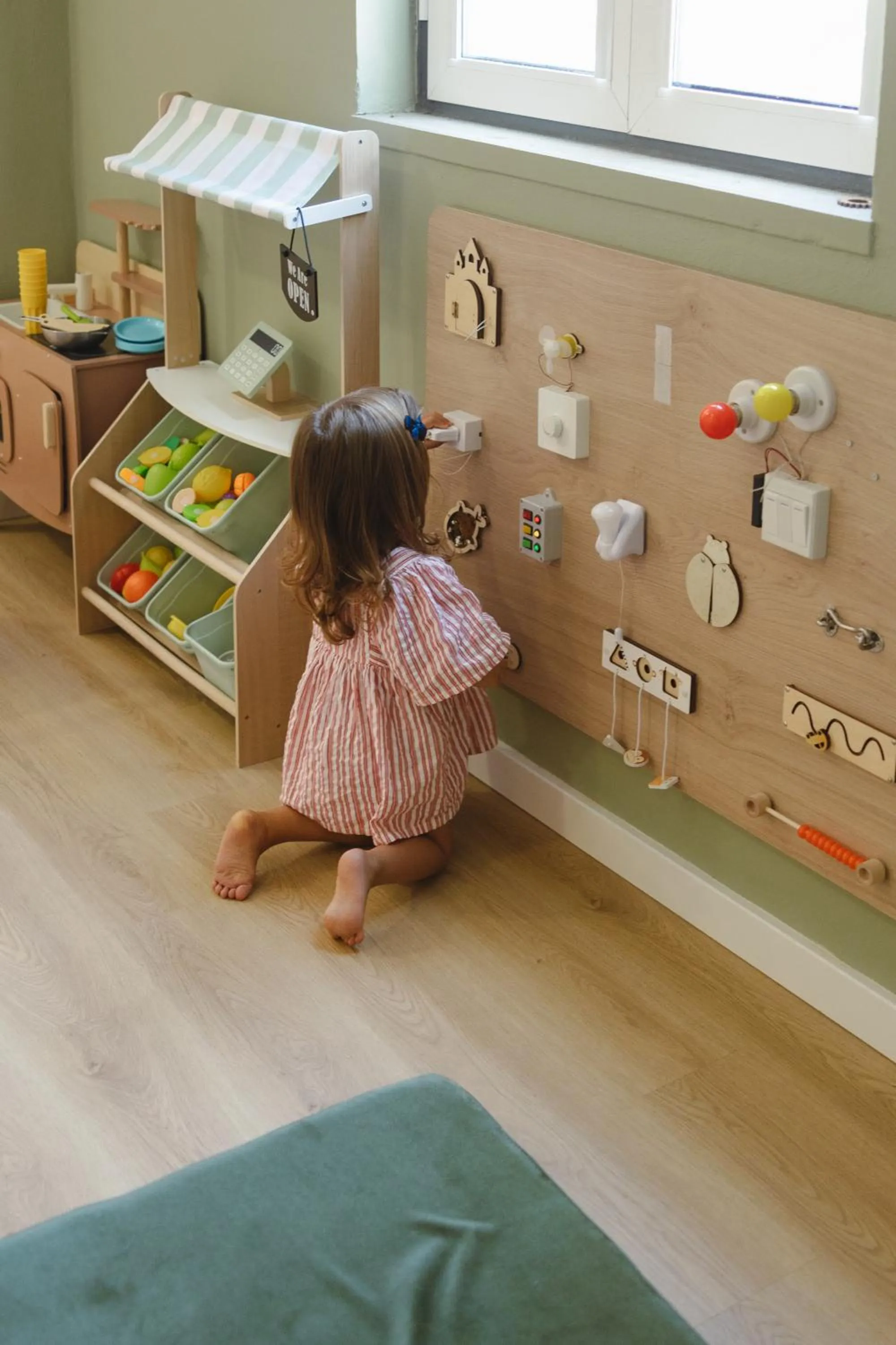 children in M'AR De AR Muralhas