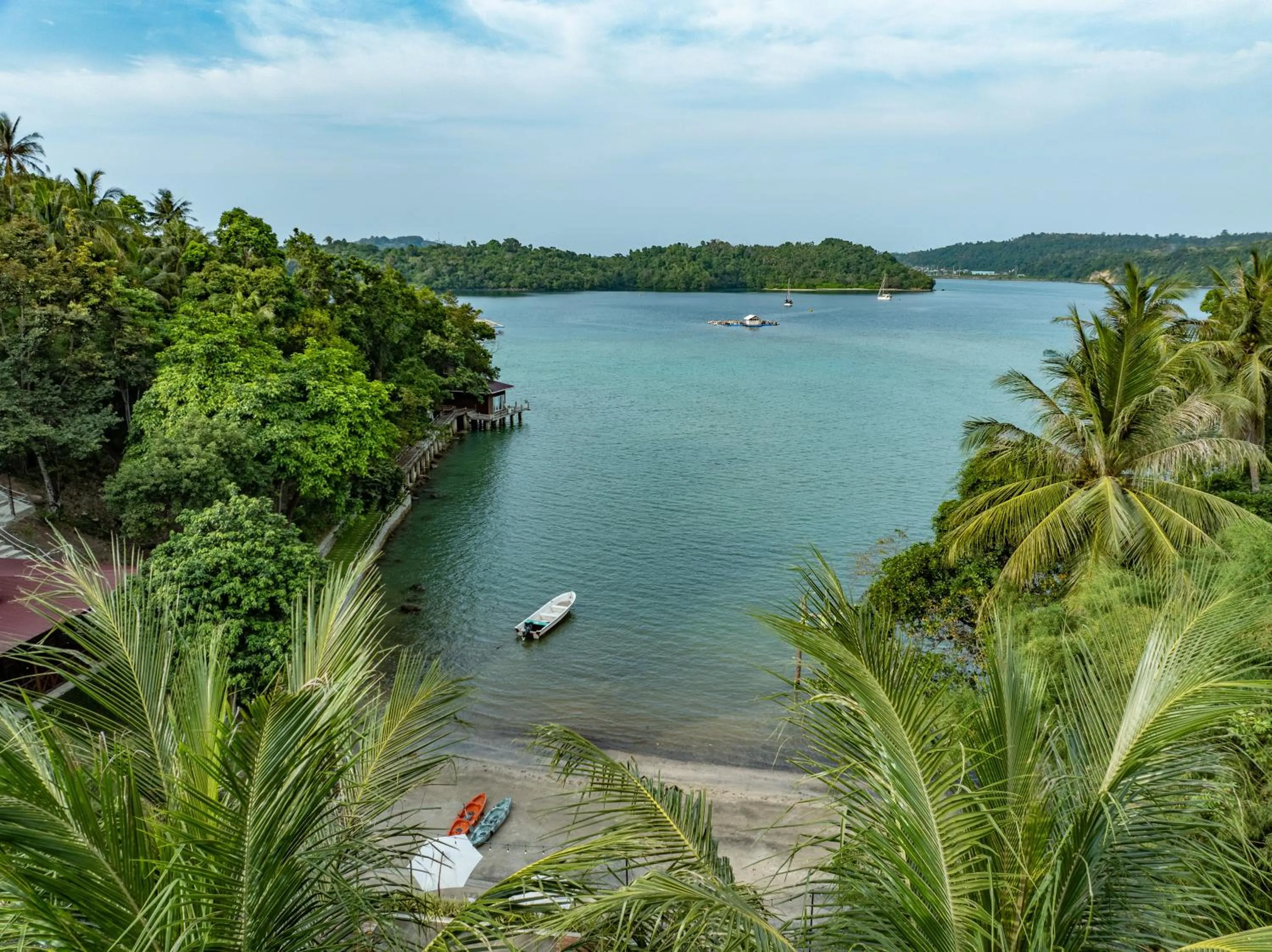 Beach in The Hawk's Nest Resort