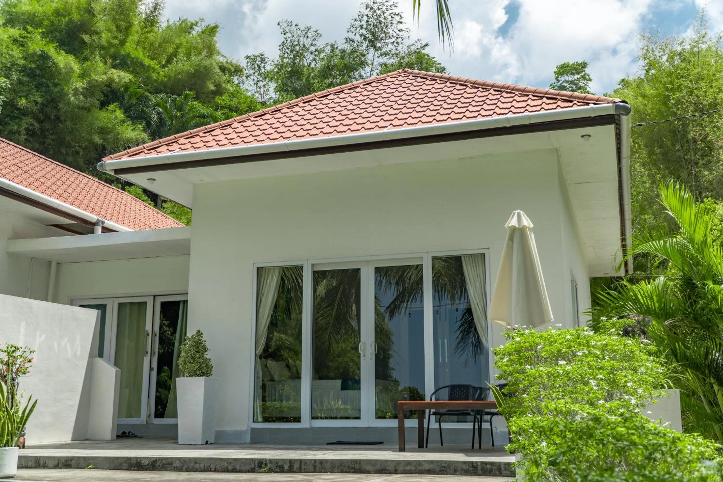 Day in The Hawk's Nest Resort