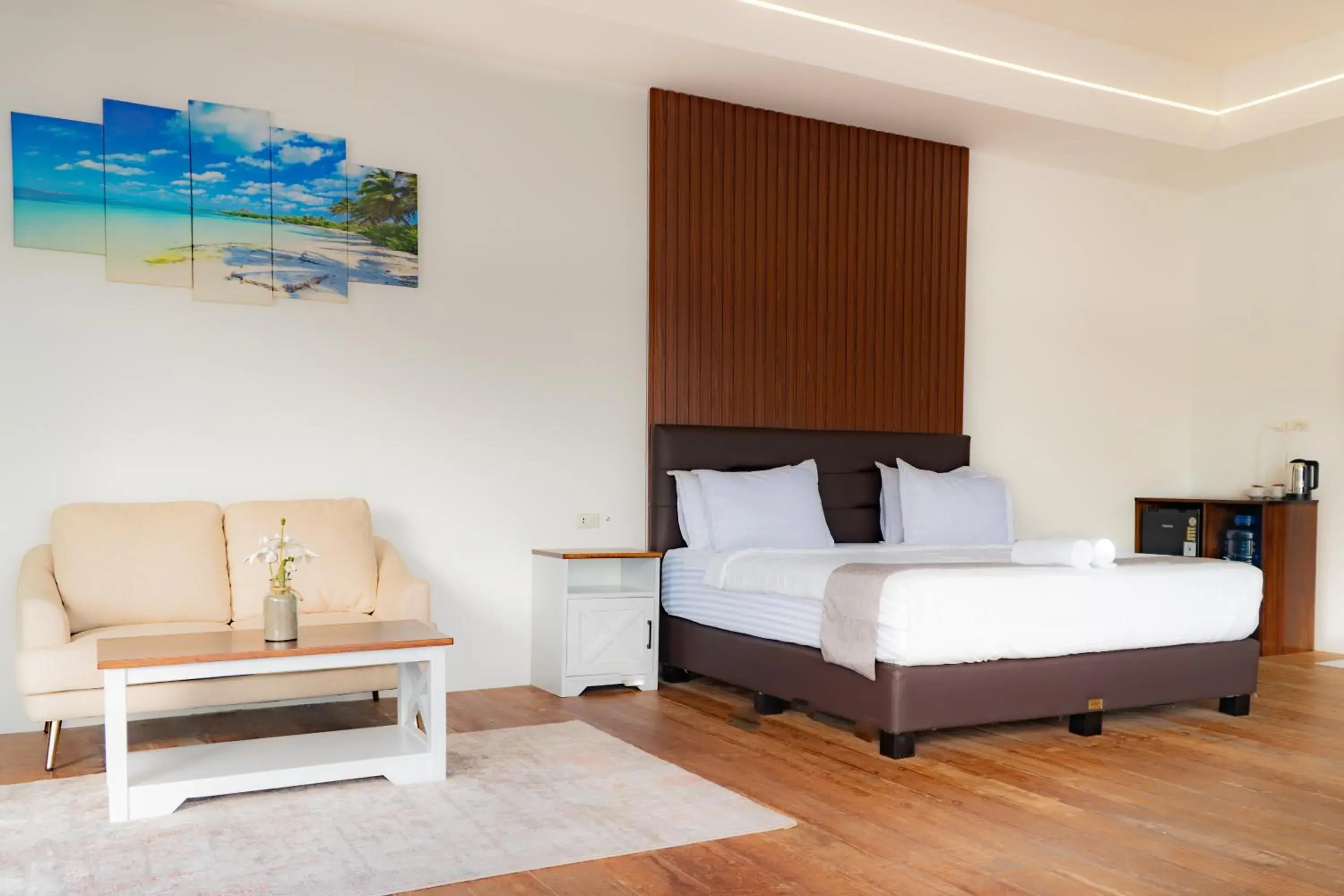 Bungalow - Beach Front in The Hawk's Nest Resort Bungalow - Beach Front in The Hawk's Nest Resort