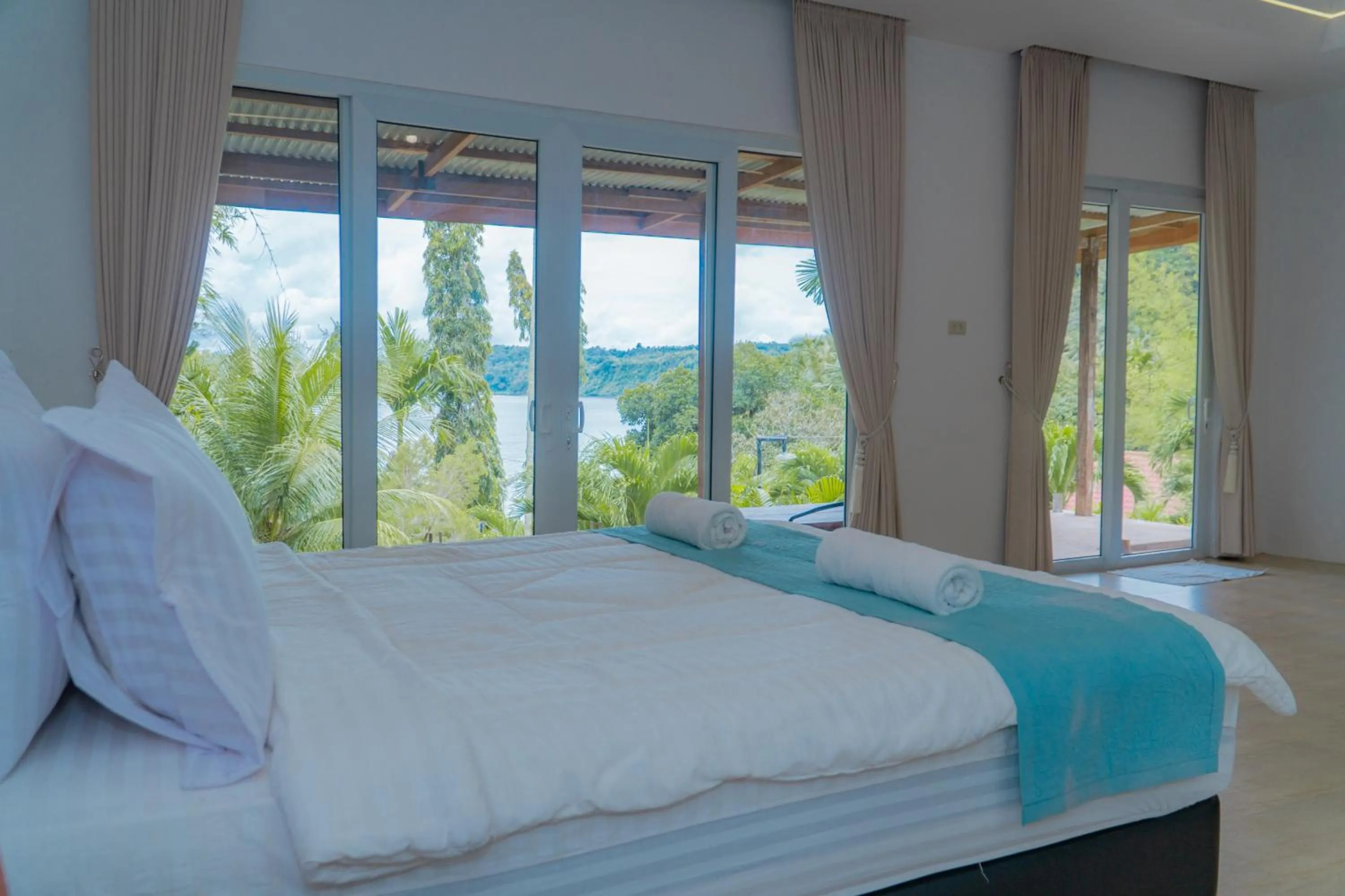 Natural landscape, Bed in The Hawk's Nest Resort