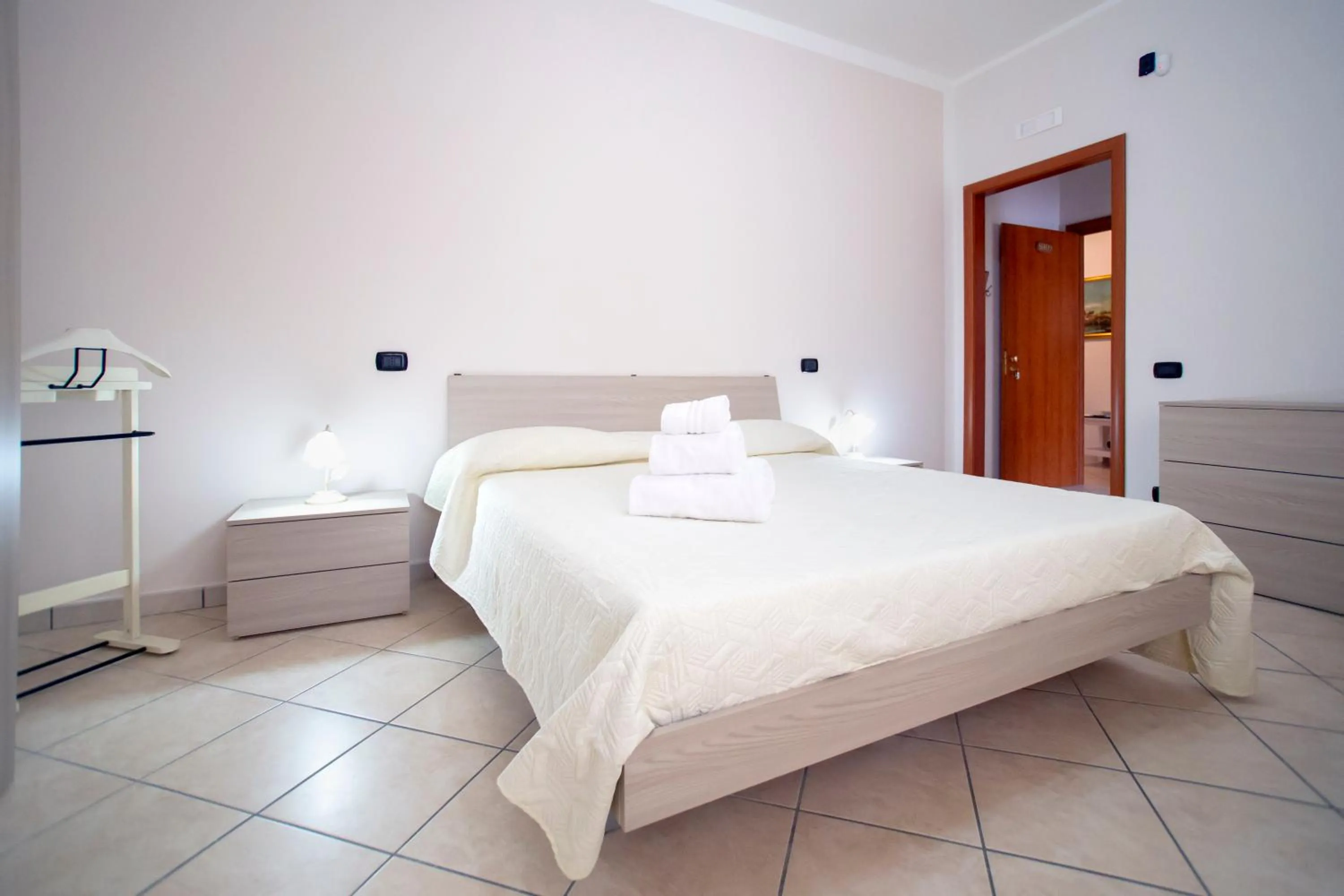 Photo of the whole room, Bed in B&B NONNO MICHELE, CON cucina condivisa