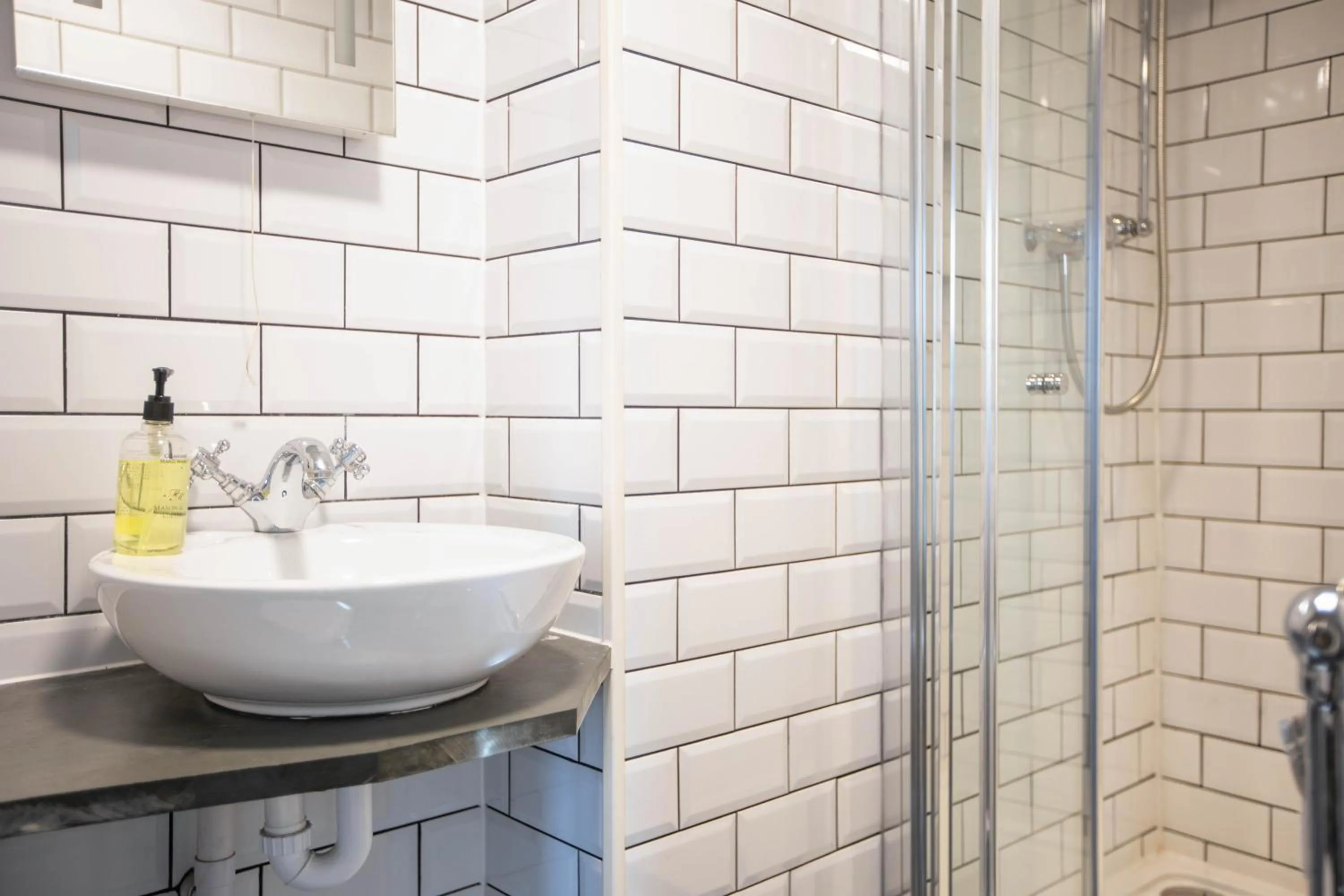 Bathroom in The Olde Malthouse Inn