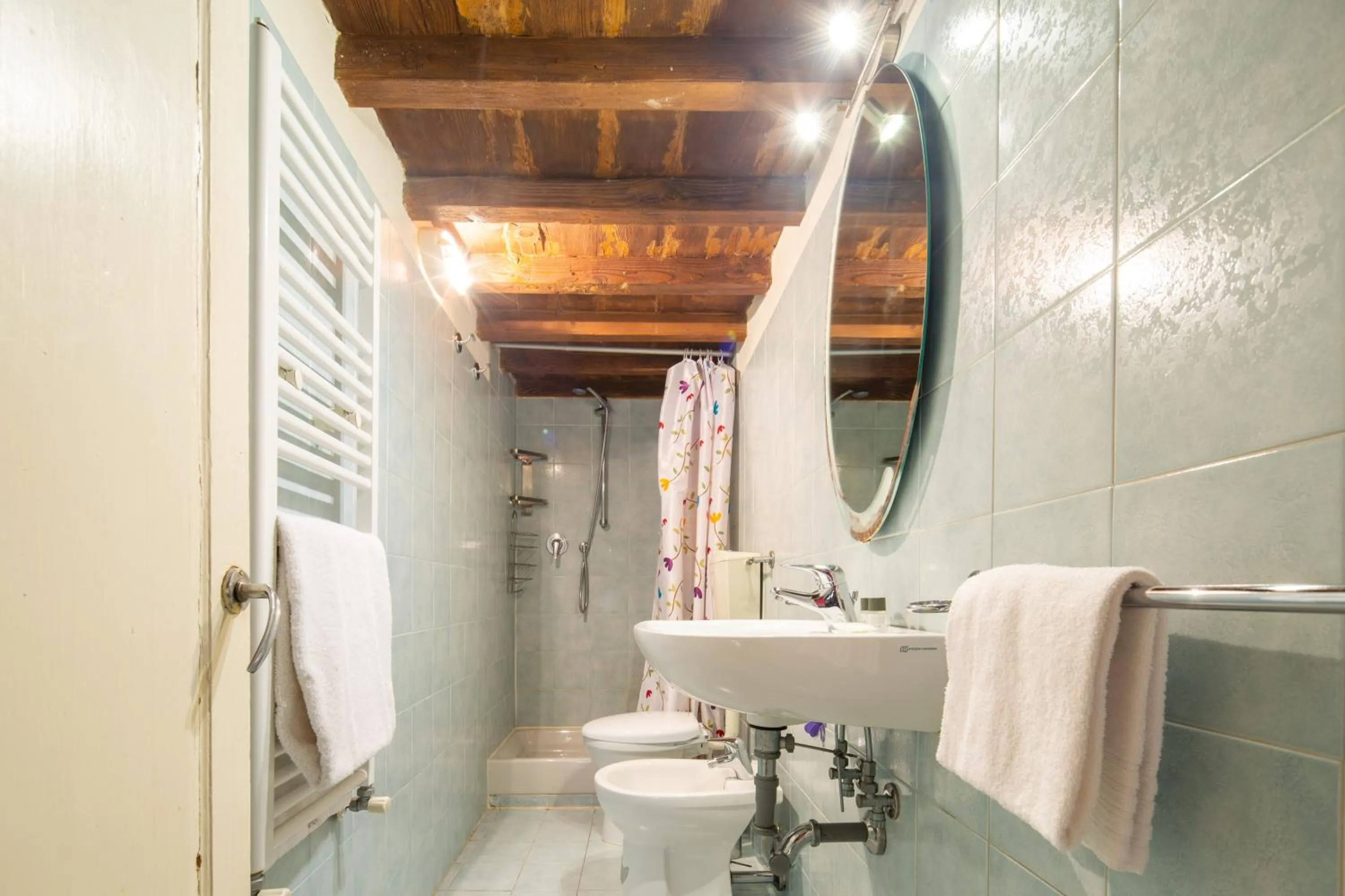 Shower in Palazzo Vecchio Apartments by Mmega