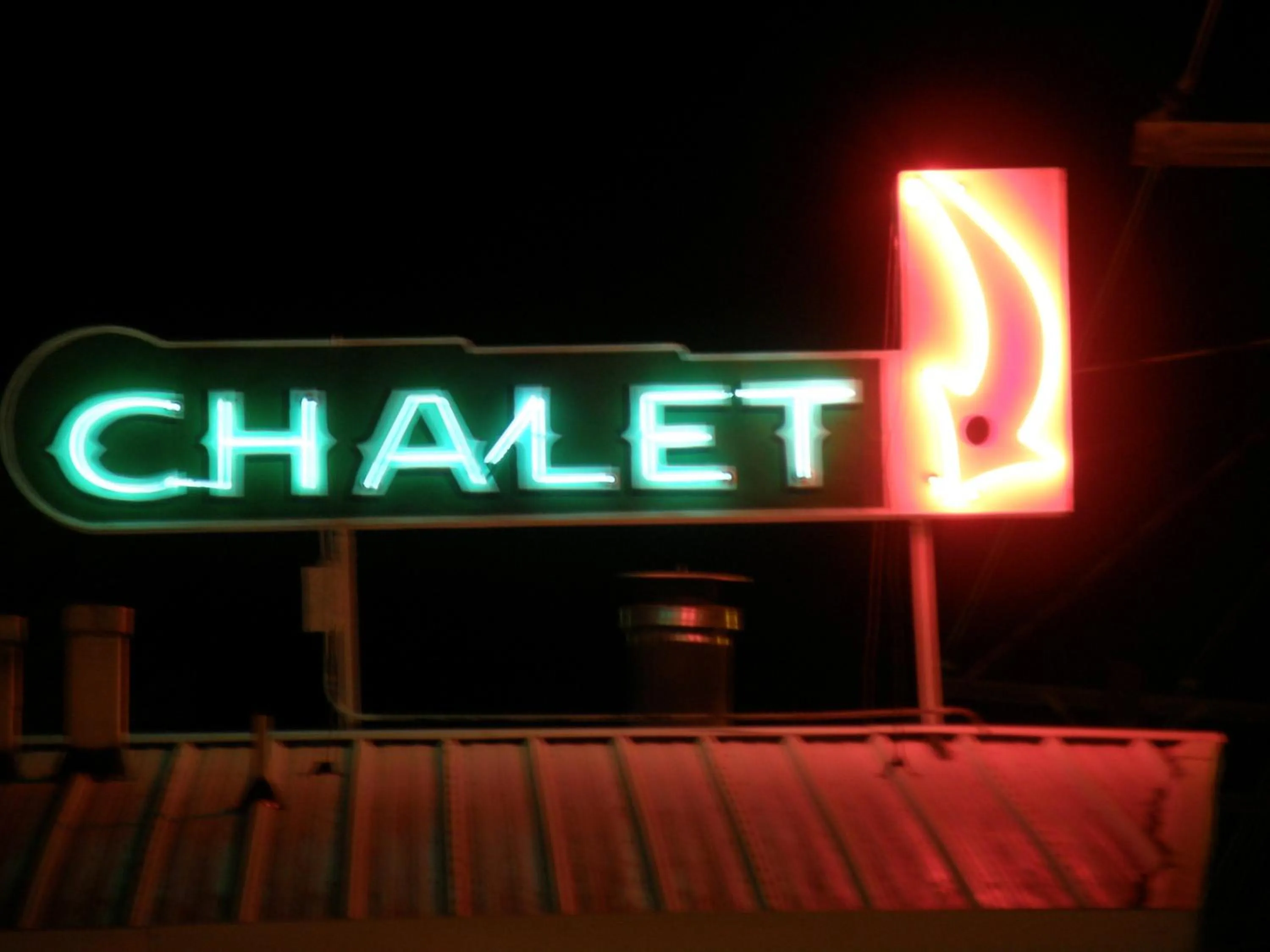 Facade/entrance in Sitzmark Chalet Inn