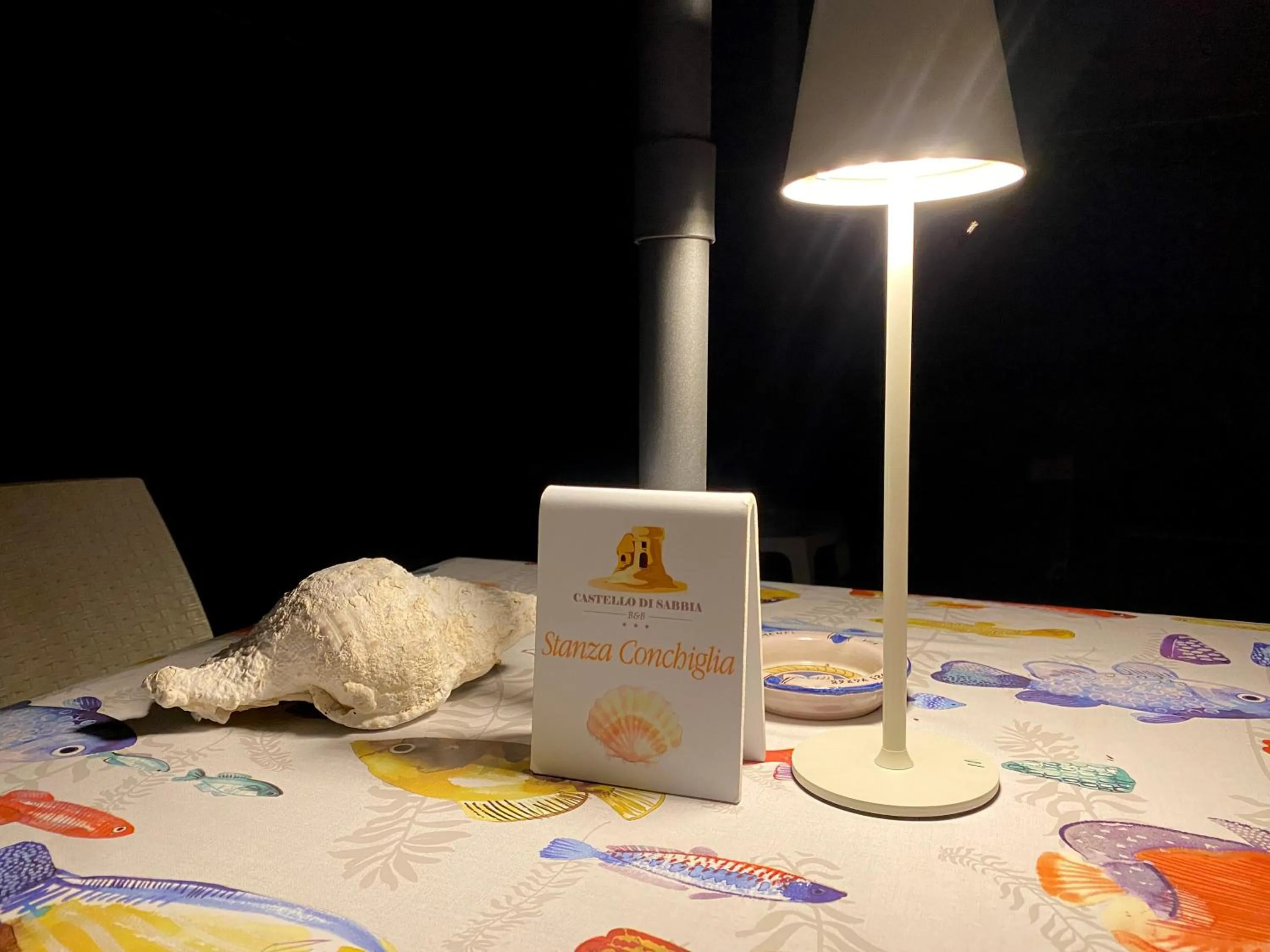 Photo of the whole room, Bed in Castello di Sabbia