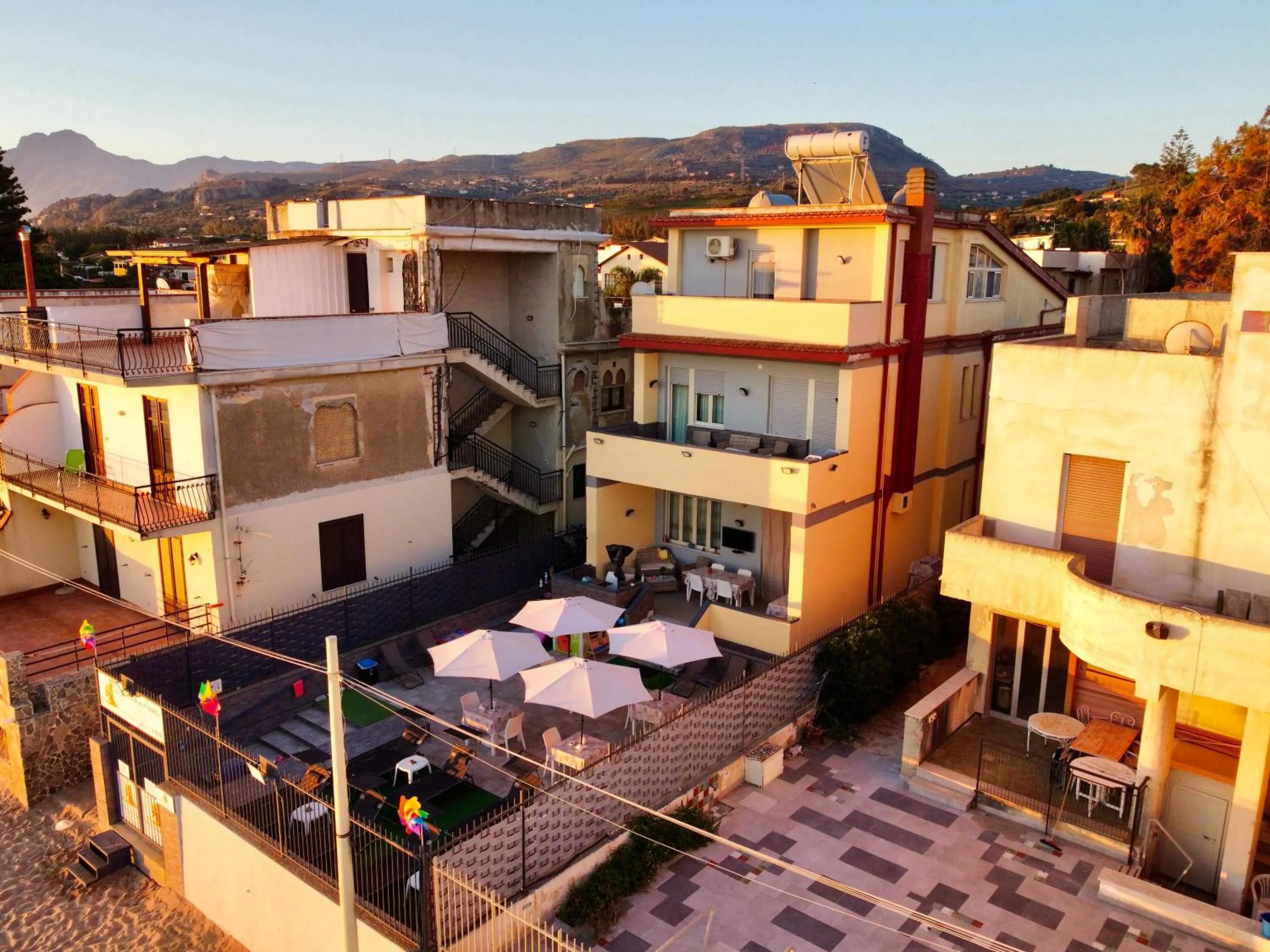 Property building in Castello di Sabbia