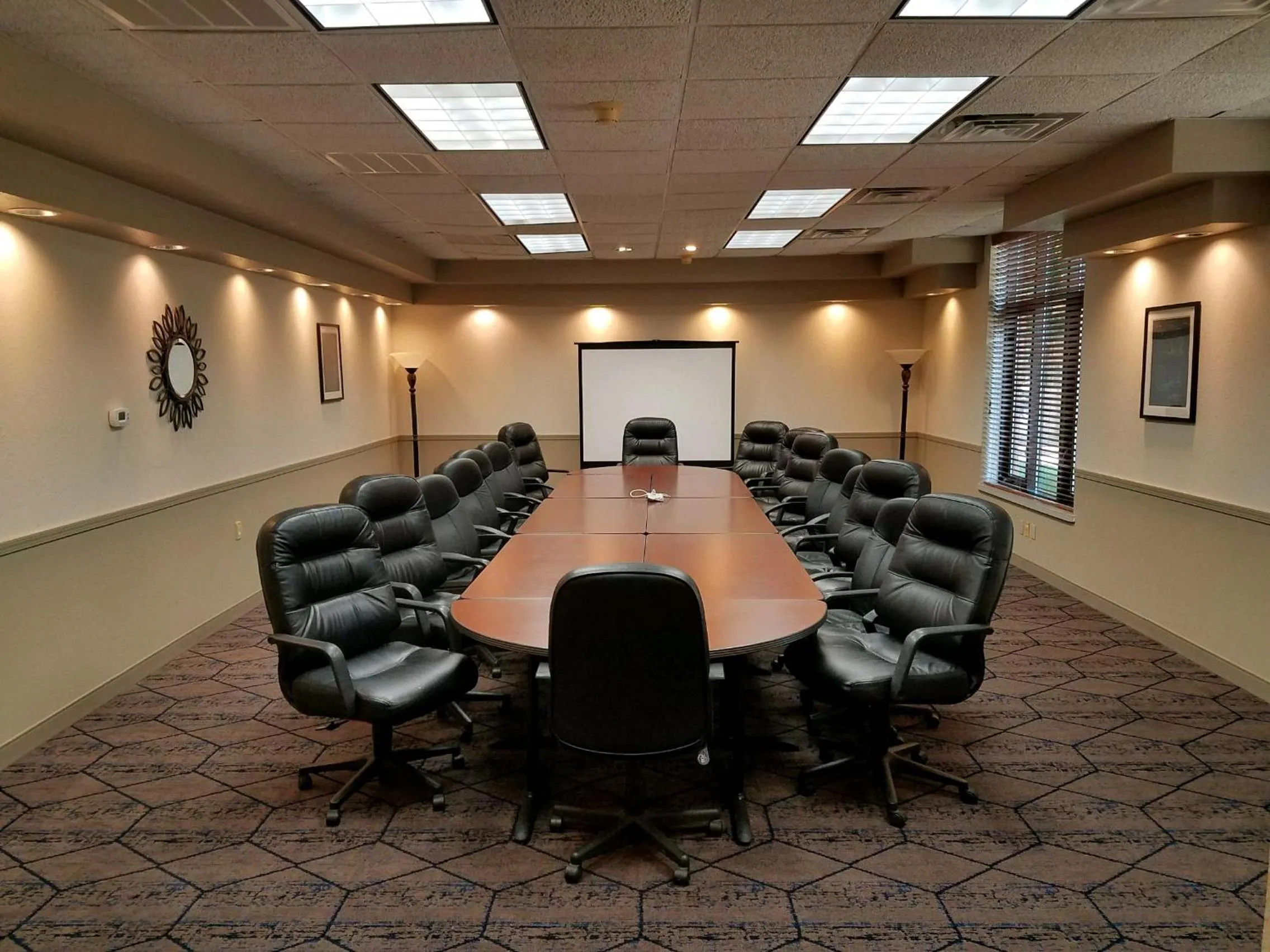 Business facilities in Lake Okoboji Resort and Conference Center