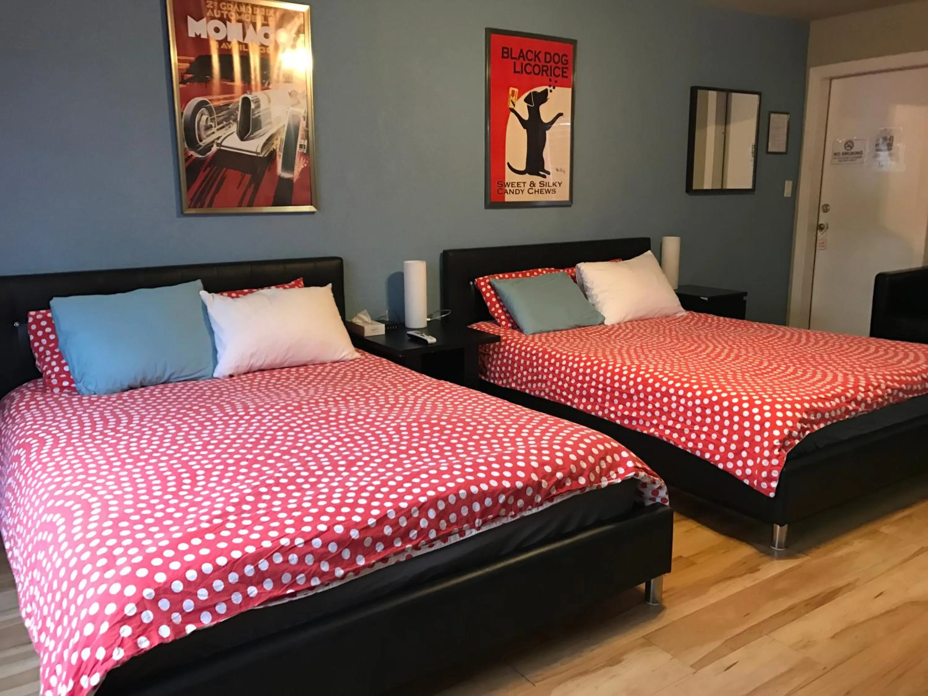 Bedroom, Bed in Sun Beach Inn