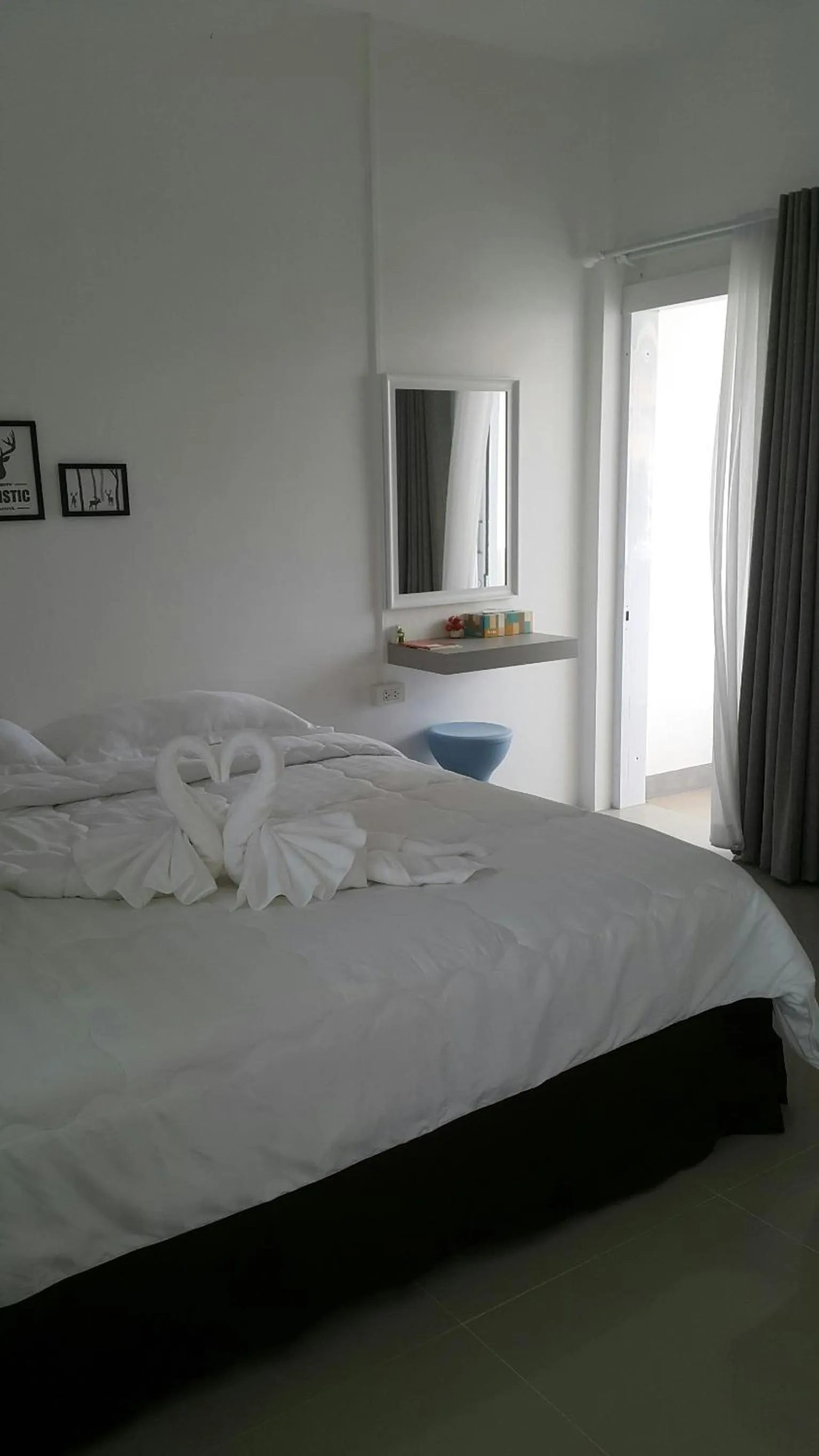 Bed in Patchy & PPraw Family