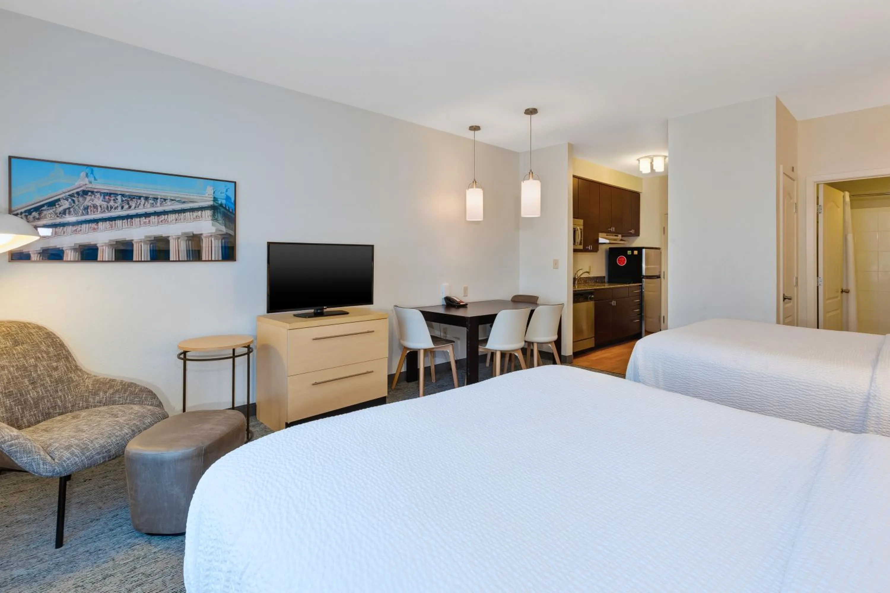 Guests, Bed in TownePlace Suites by Marriott Nashville Airport