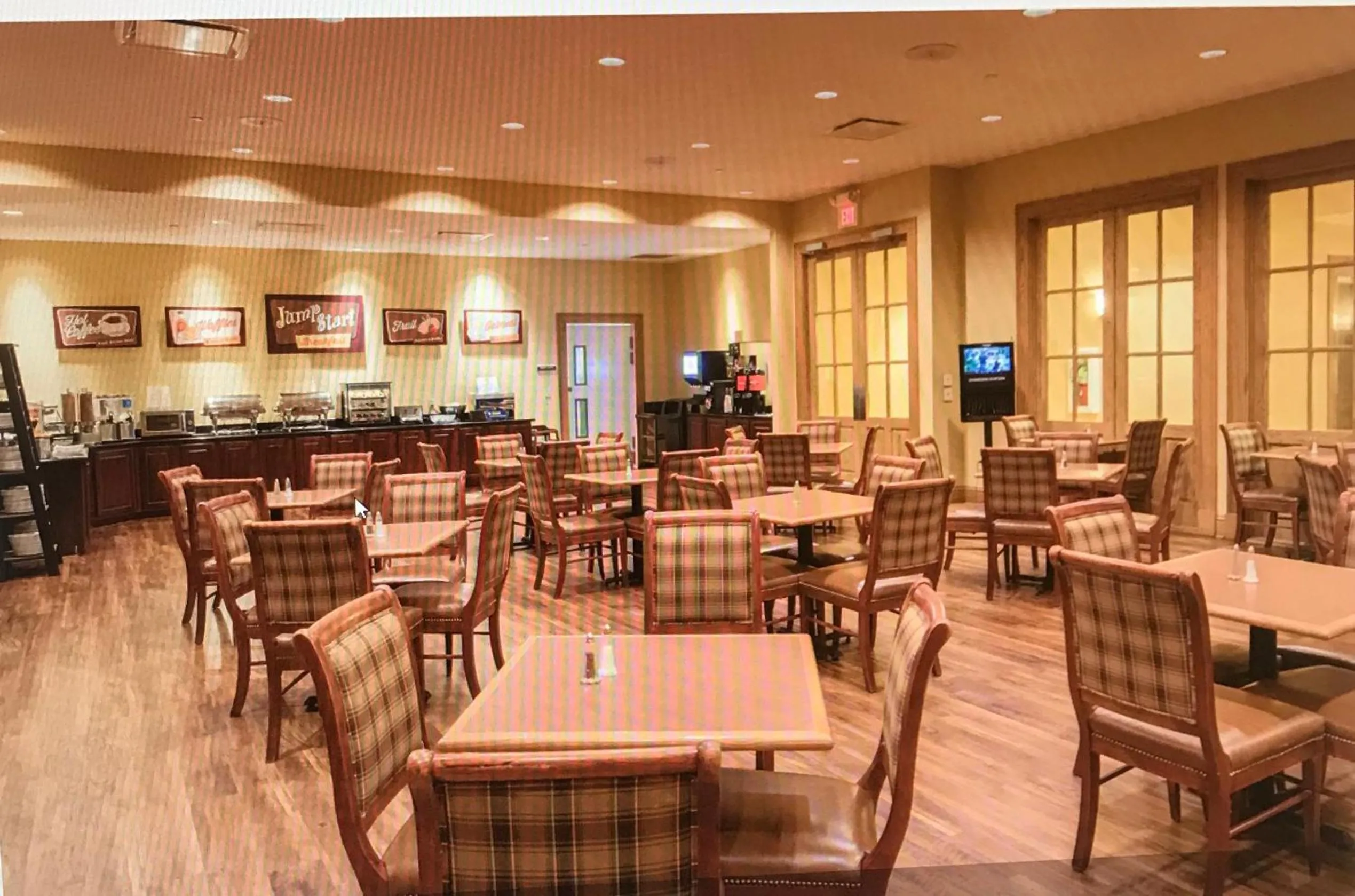 Breakfast in Natchez Grand Hotel On The River