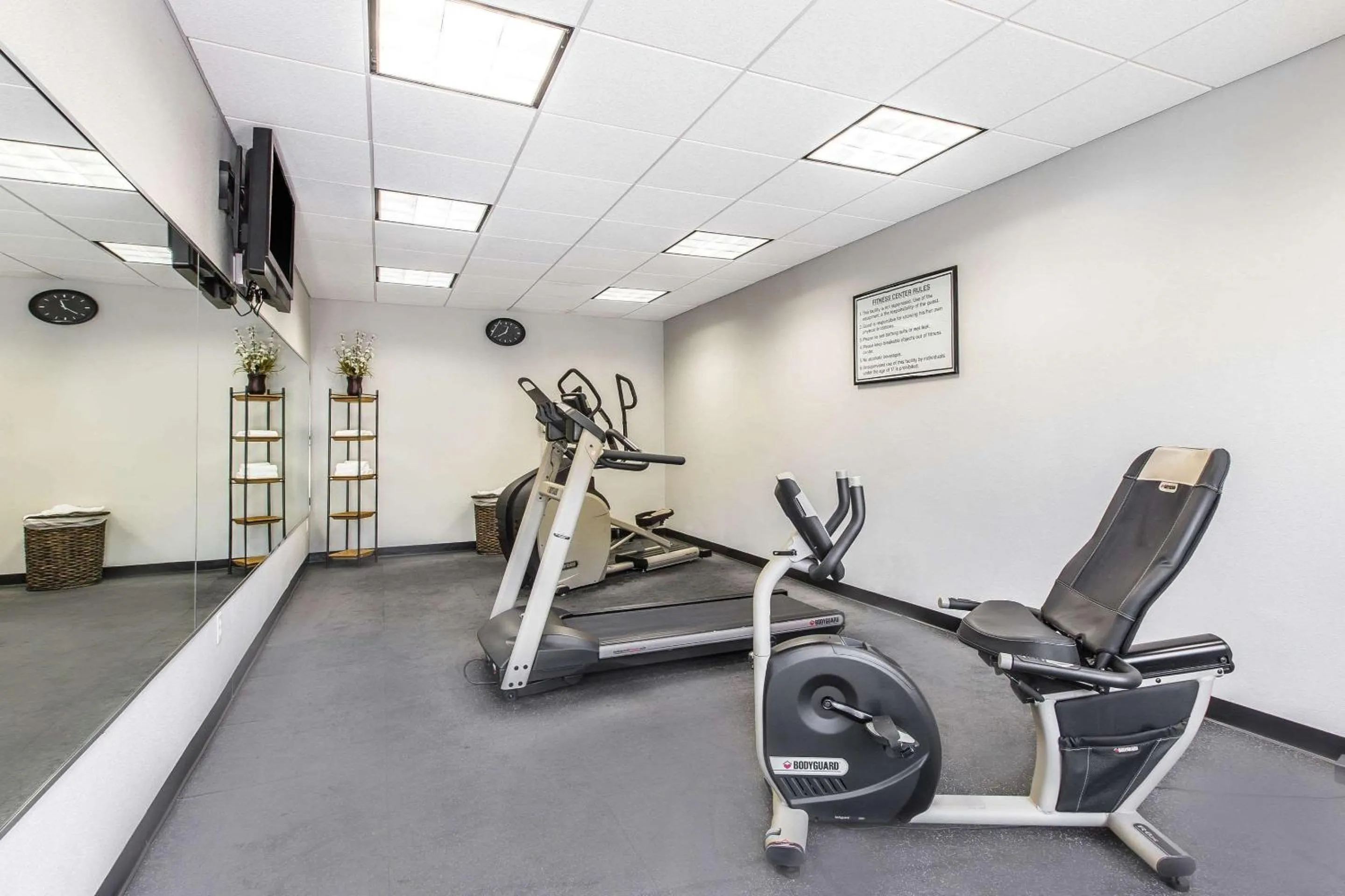 Fitness centre/facilities in Clarion Inn Biltmore Village
