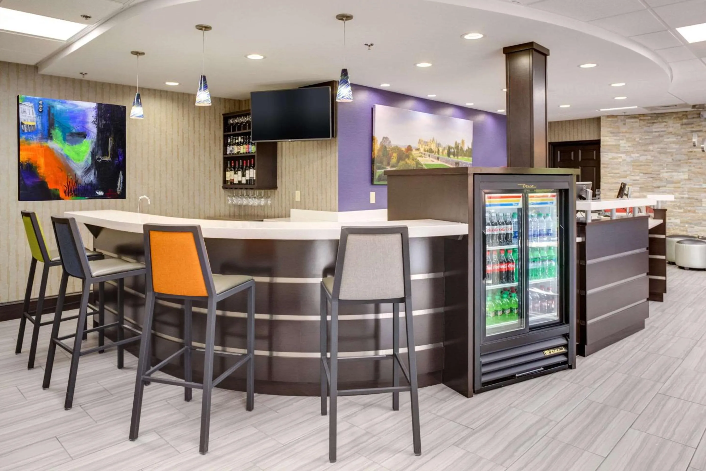 Restaurant/places to eat in Clarion Inn Biltmore Village