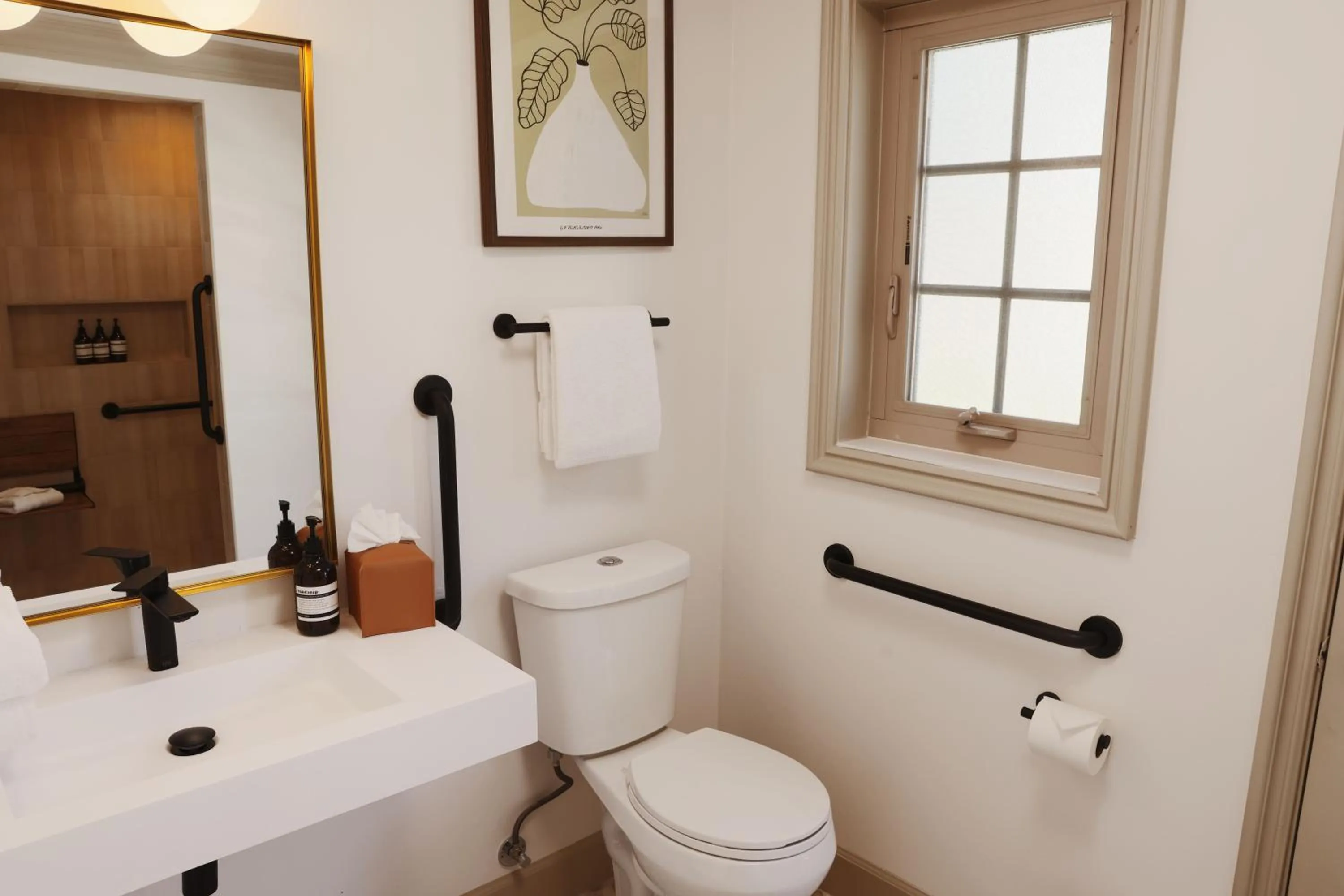 Bathroom in The Marlo