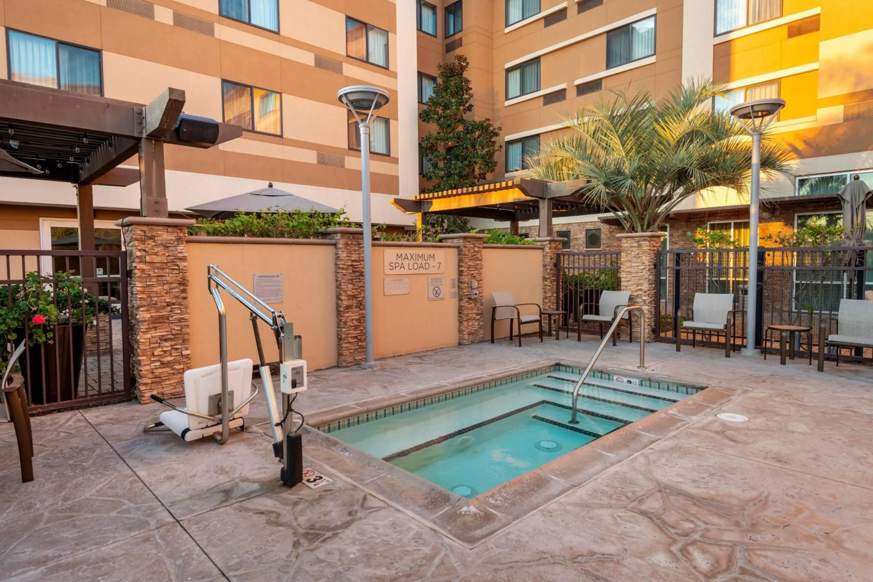 Fitness centre/facilities in Courtyard by Marriott San Diego Oceanside